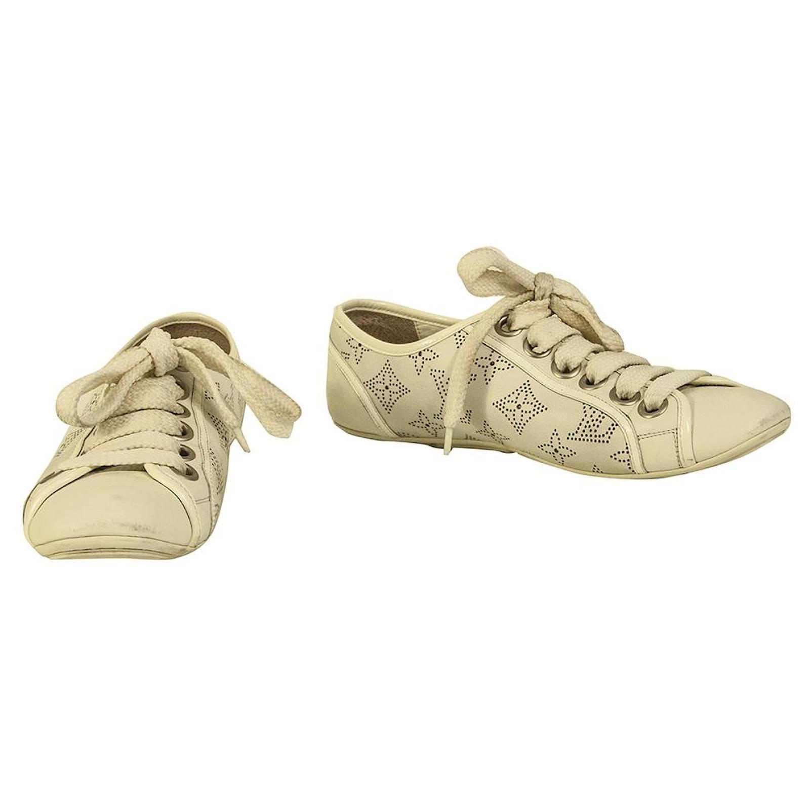 Louis Vuitton White Monogram Canvas and Leather Lace Up Sneakers Size 36.5