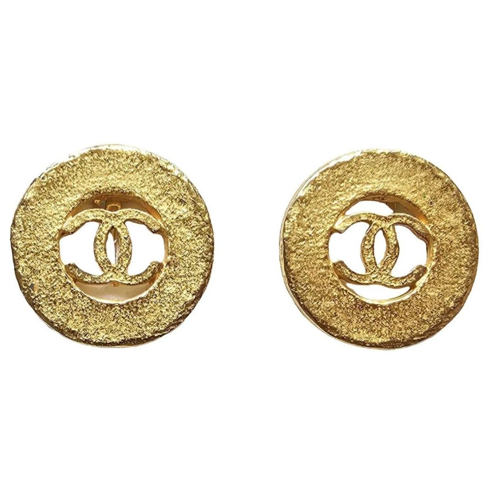 Vintage Chanel earrings Golden Gold-plated ref.897593 - Joli Closet