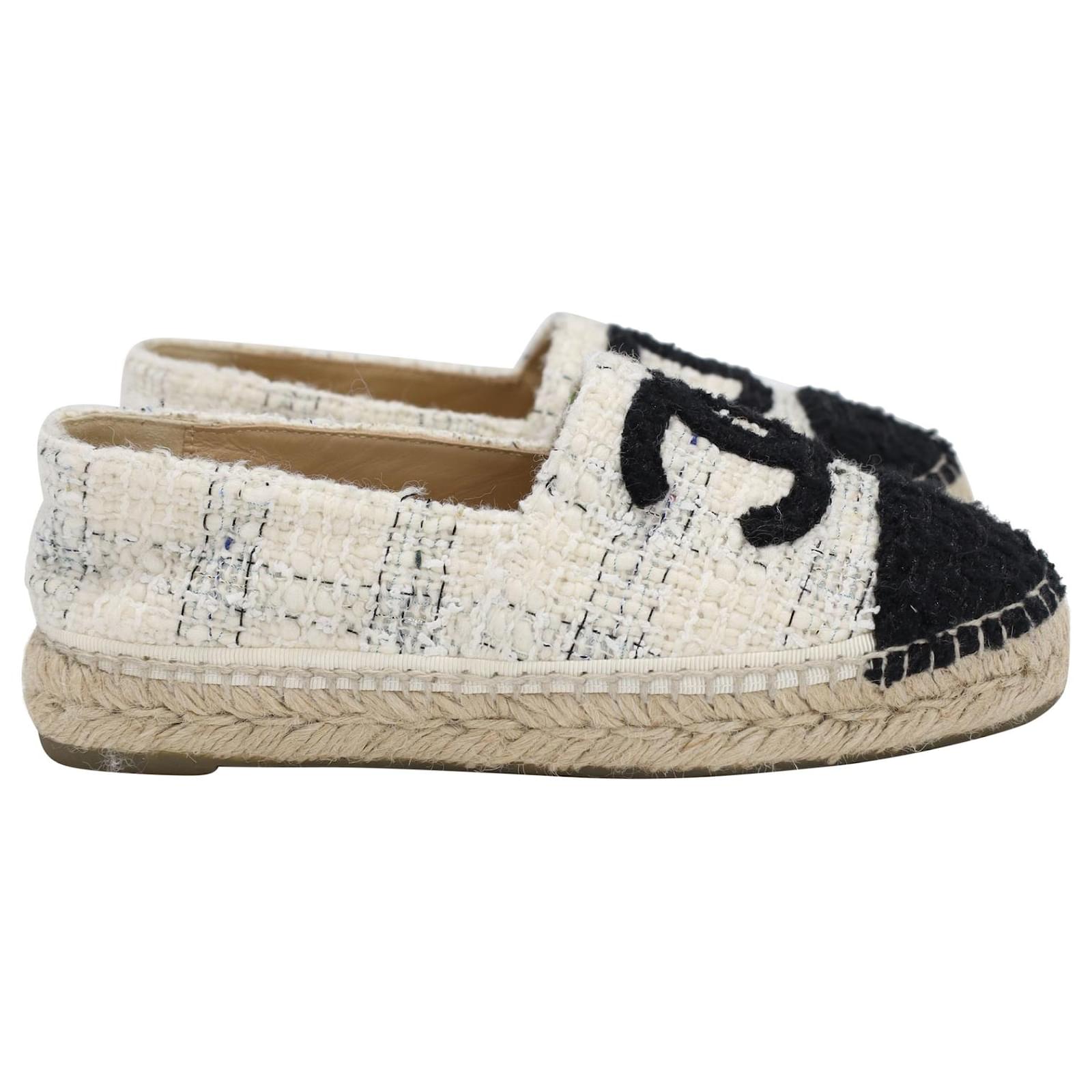 Chanel Slip On Alpargatas en Crema Tweed Blanco Crudo Lienzo ref