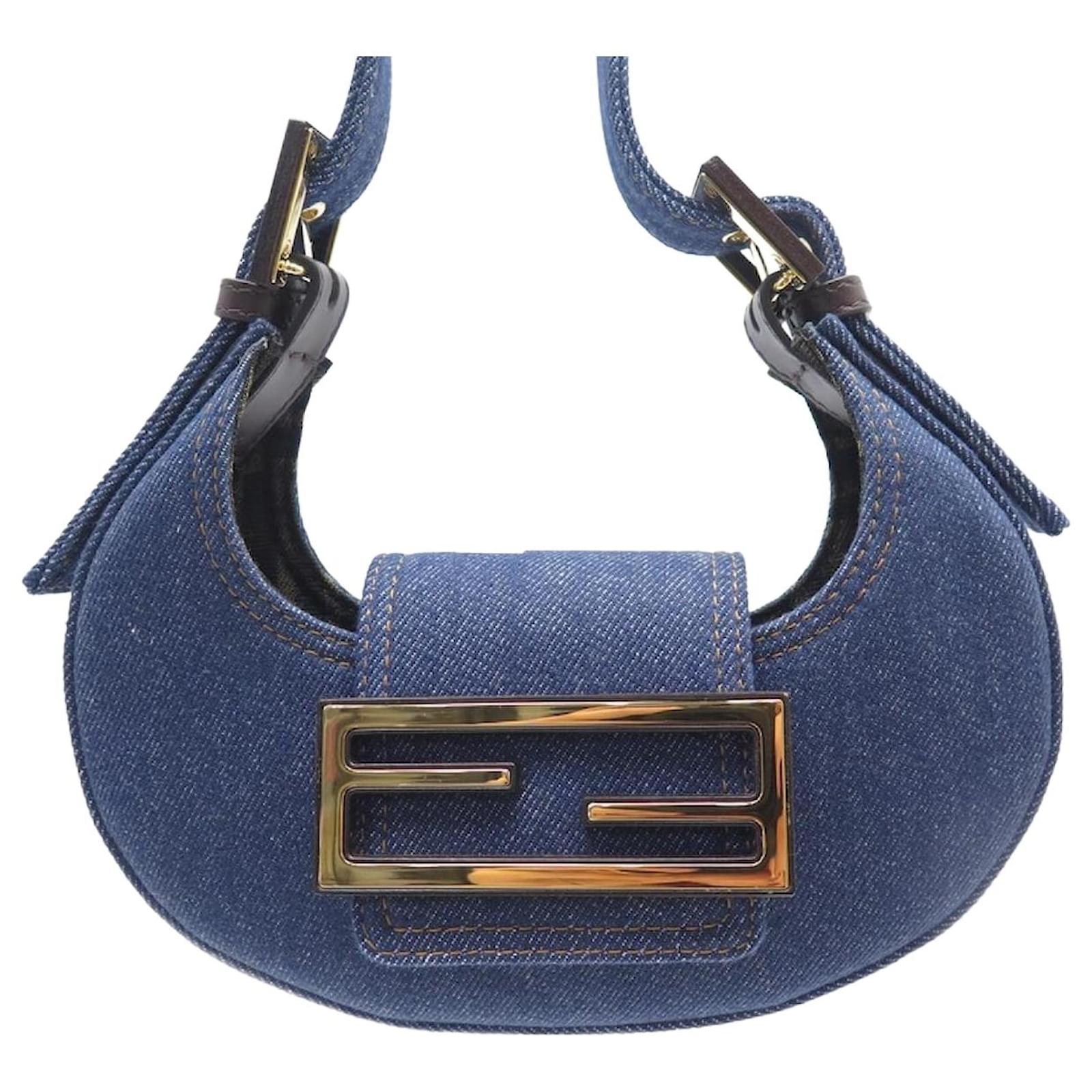 sac a main fendi baguette en jean bleu porte epaule