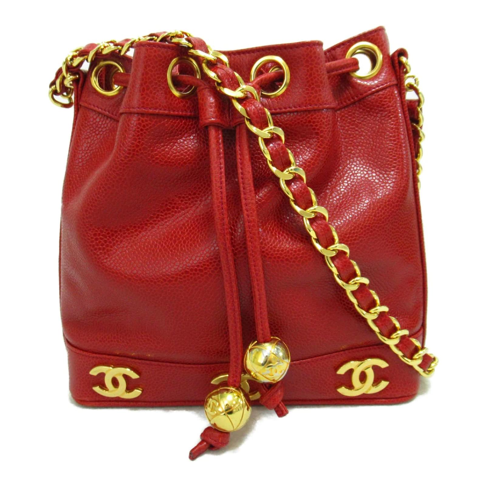 Chanel CC Caviar Bucket Bag Red Leather ref.903840 - Joli Closet