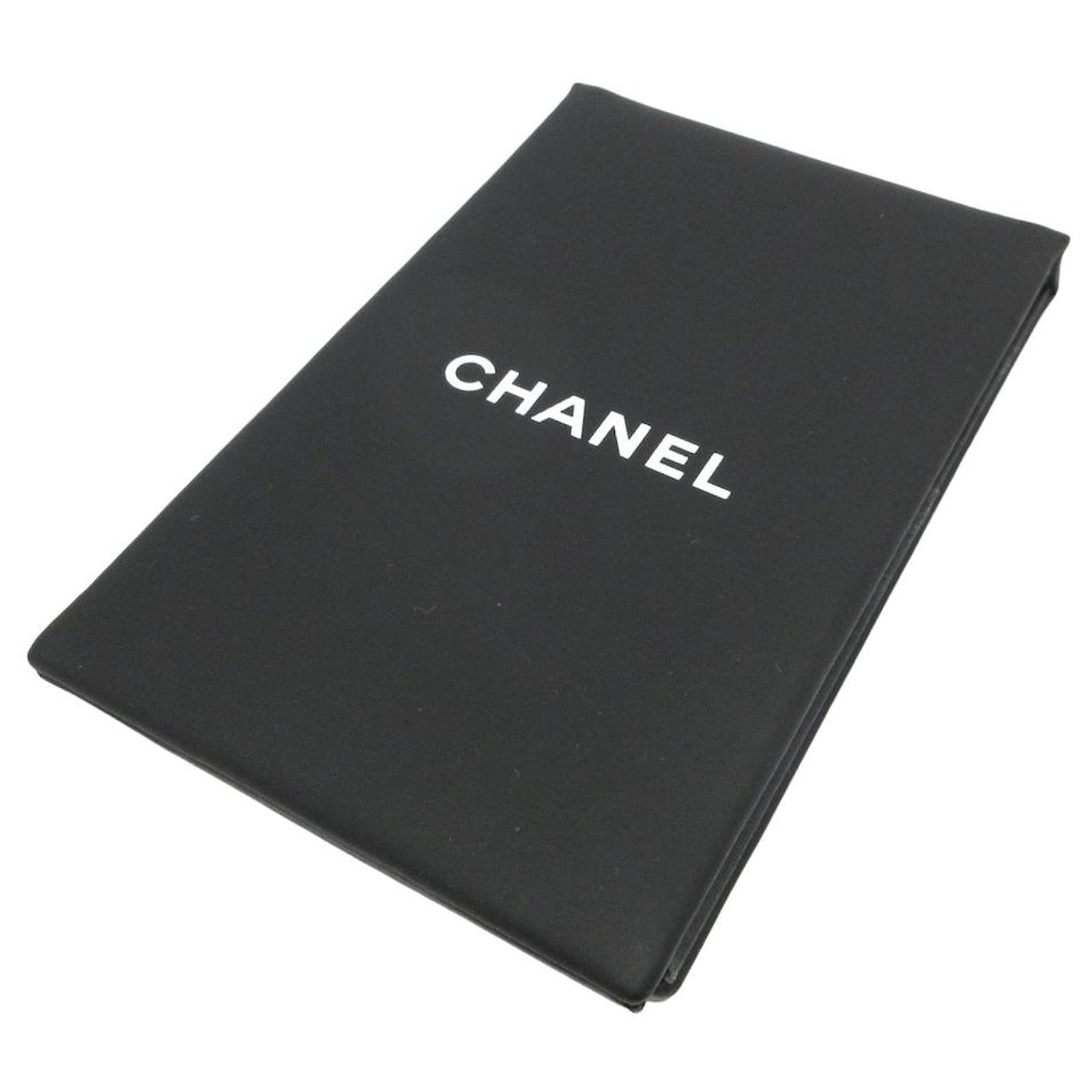 Chanel Classic medium bag