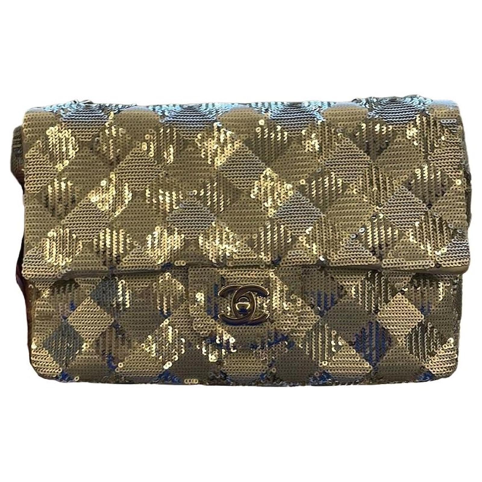 Timeless Chanel silver and gold metallic sequins quilted checked single flap  classic bag with silver tone hardware Silvery Golden Suede Leather  ref.904059 - Joli Closet