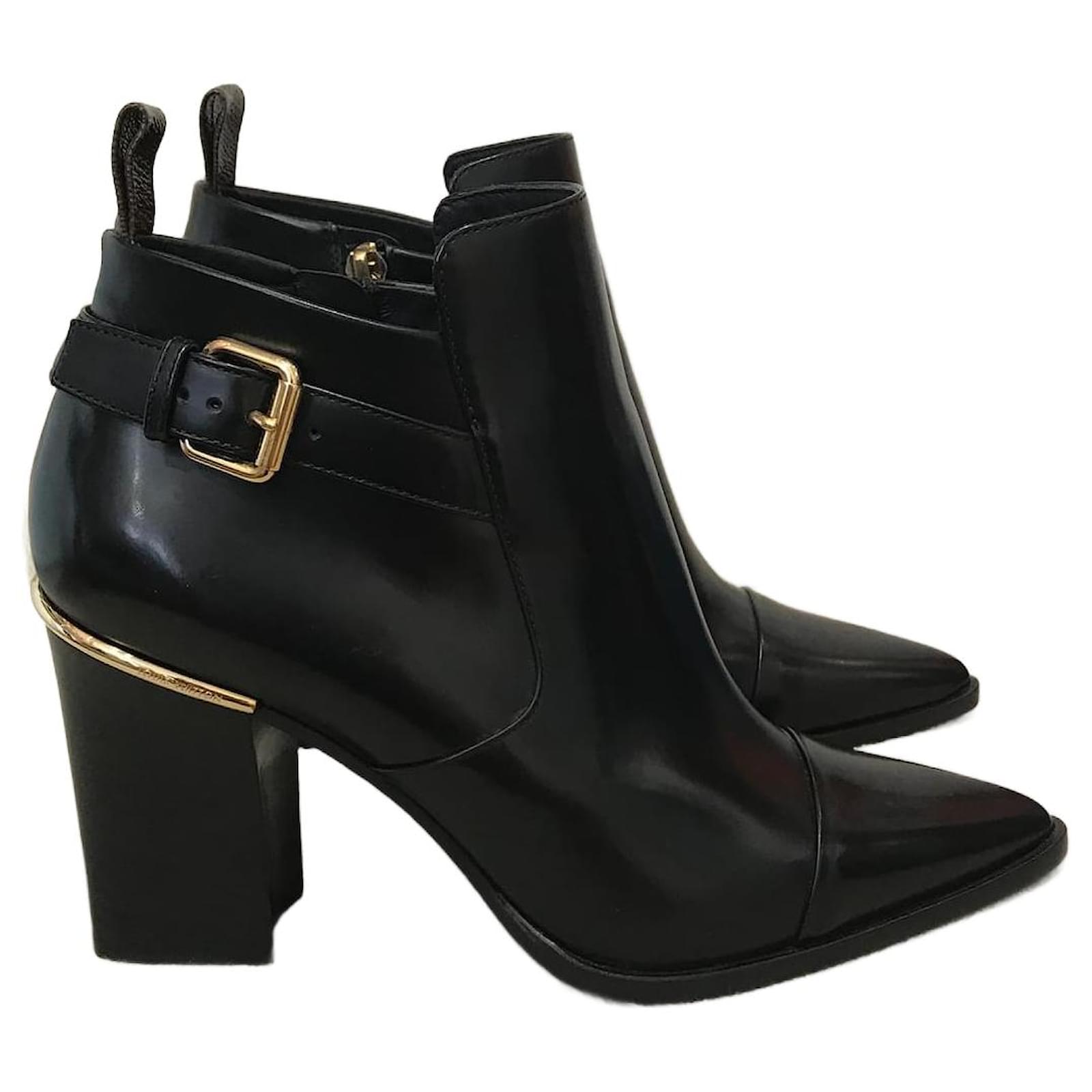 LOUIS VUITTON Ankle boots T.EU 37 Leather Black ref.905622 - Joli Closet