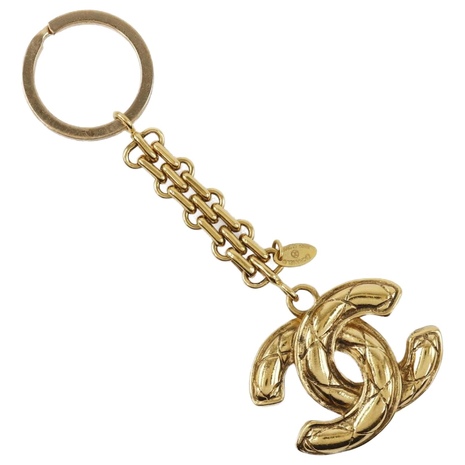 Chanel bag charm - Joli Closet