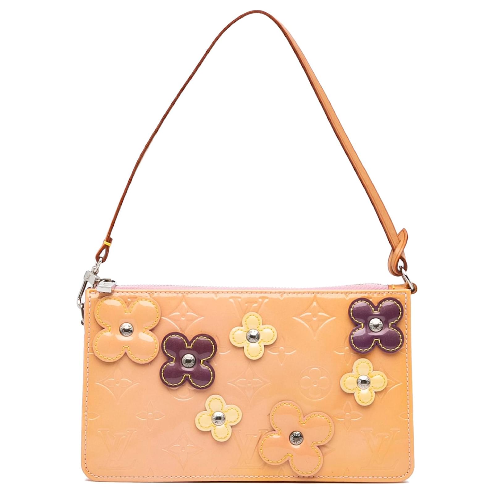 Louis Vuitton Brown Monogram Vernis Pochette Lexington Fleurs Beige Leather  Patent leather ref.730364 - Joli Closet