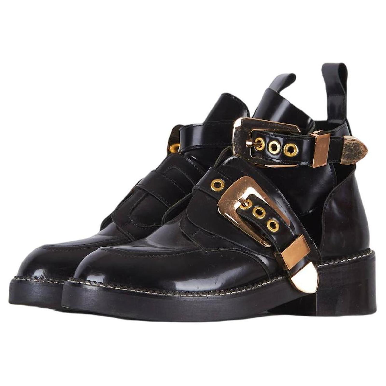 Slash leather ankle boots Balenciaga Gold size 405 EU in Leather  21669247