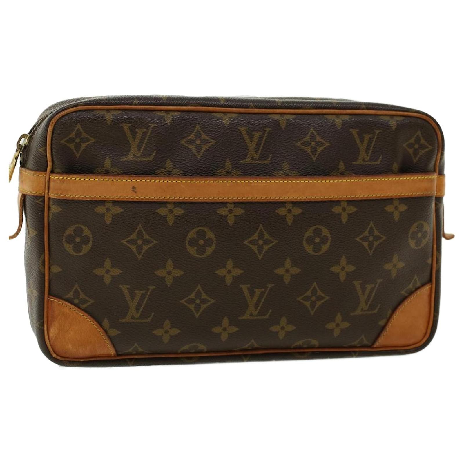 Louis Vuitton Compiegne 28 Clutch