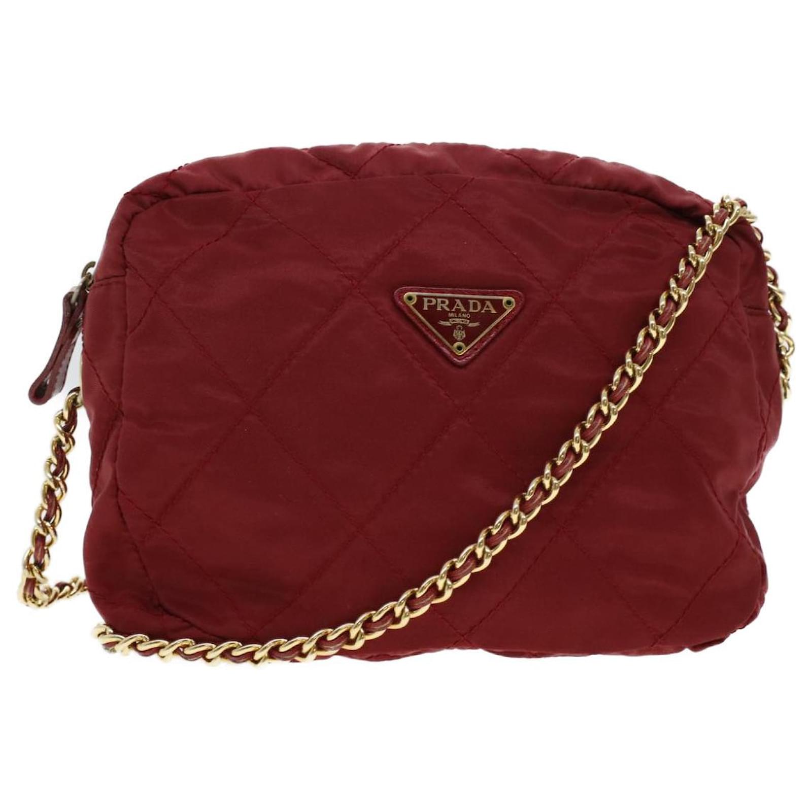 PRADA Quilted Chain Shoulder Bag Nylon Red Auth 41350 ref.910978 - Joli  Closet