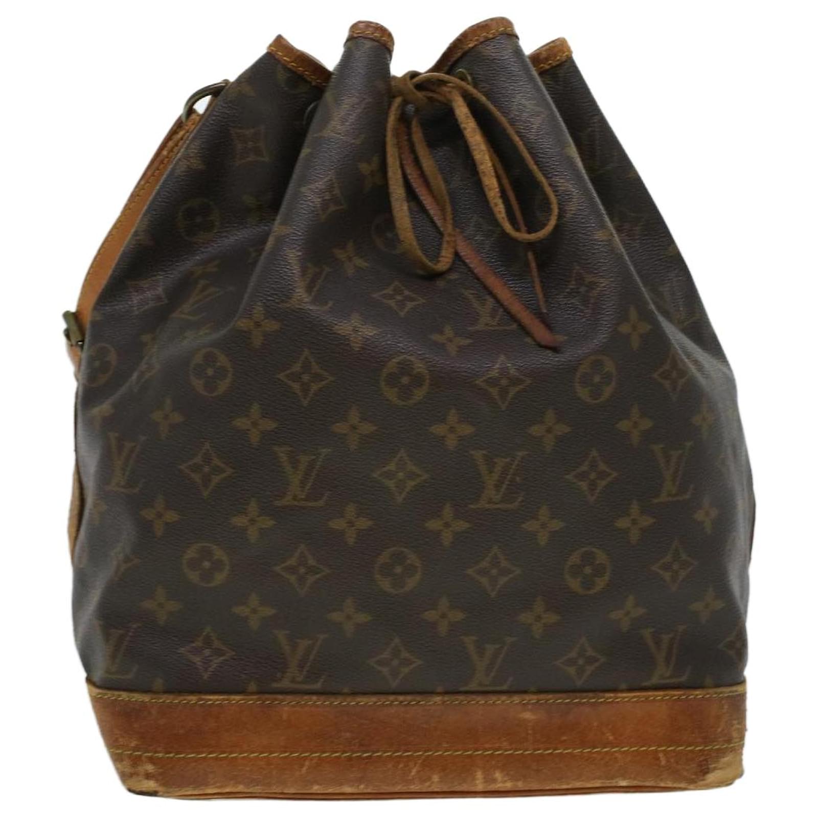 LOUIS VUITTON Monogram Noe Shoulder Bag M42224 LV Auth 41641 Cloth  ref.910993 - Joli Closet
