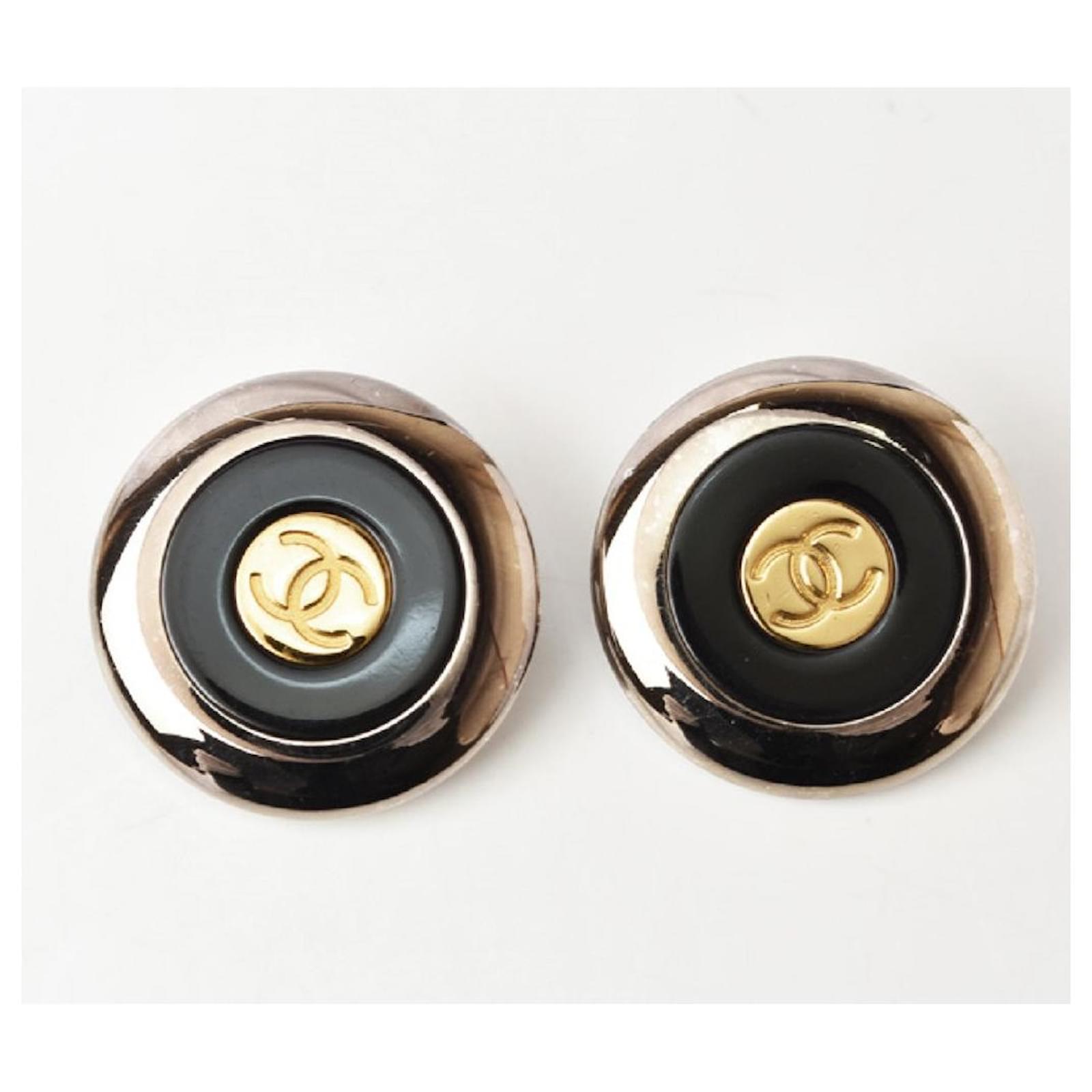 Chanel Coco Mark Circle Gold Black Silver Earrings Multiple colors Plastic  Gold-plated ref.911052 - Joli Closet