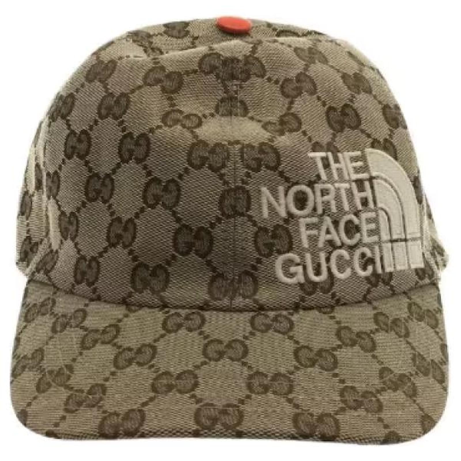 GUCCI GG Supreme Monogram Boutique Print Baseball Hat S Beige