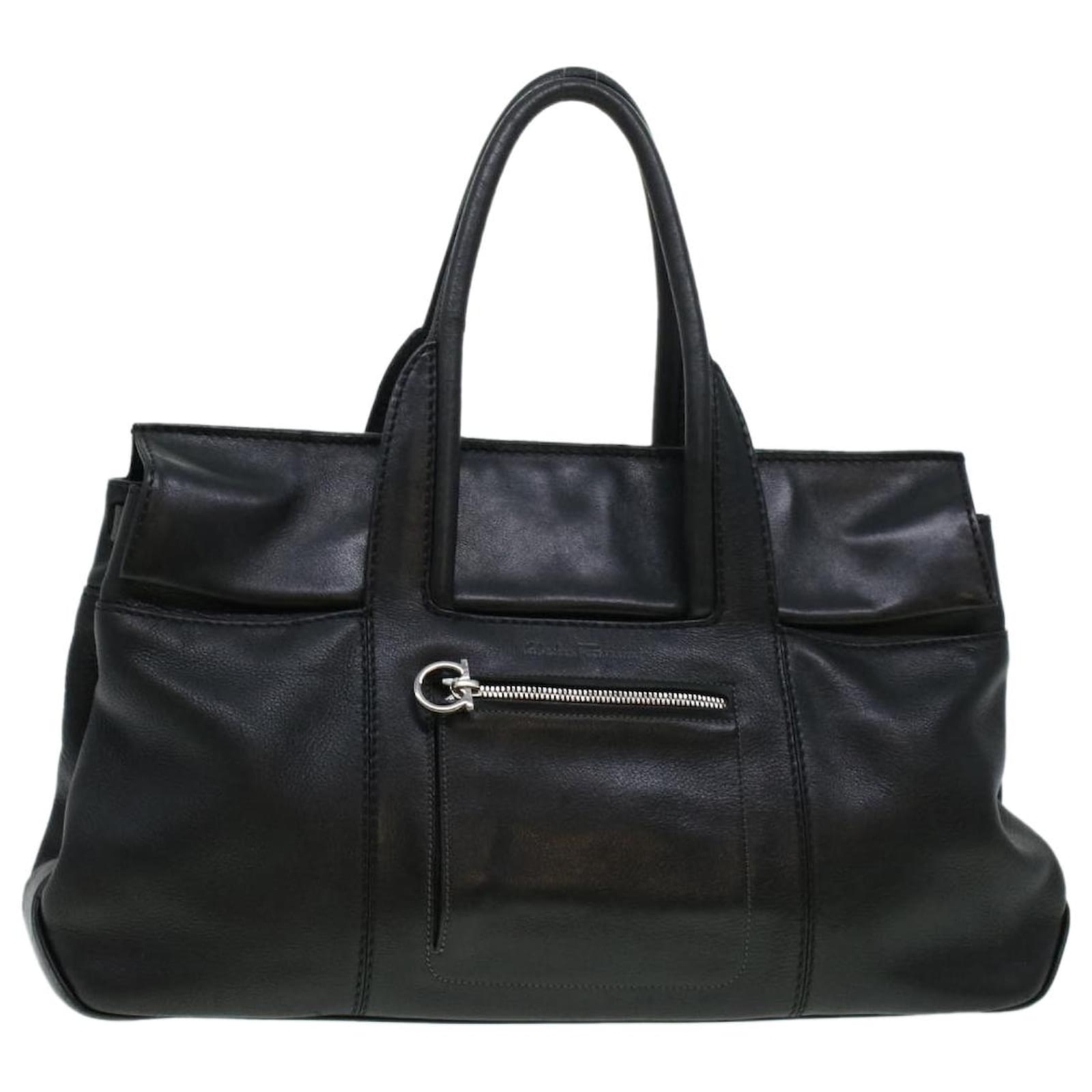 Salvatore Ferragamo Shoulder Bag Leather Black EE-21 5312 Auth