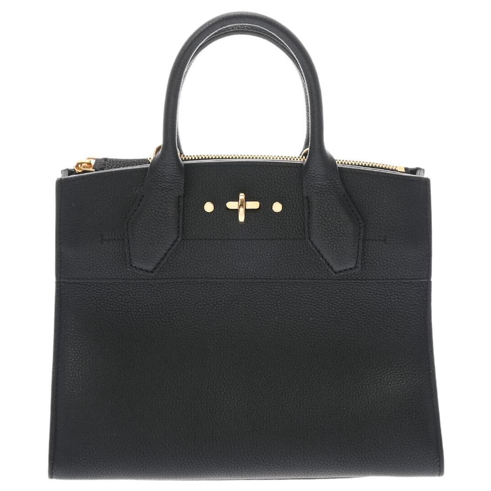 Louis Vuitton City Steamer Black Leather ref.916972 - Joli Closet