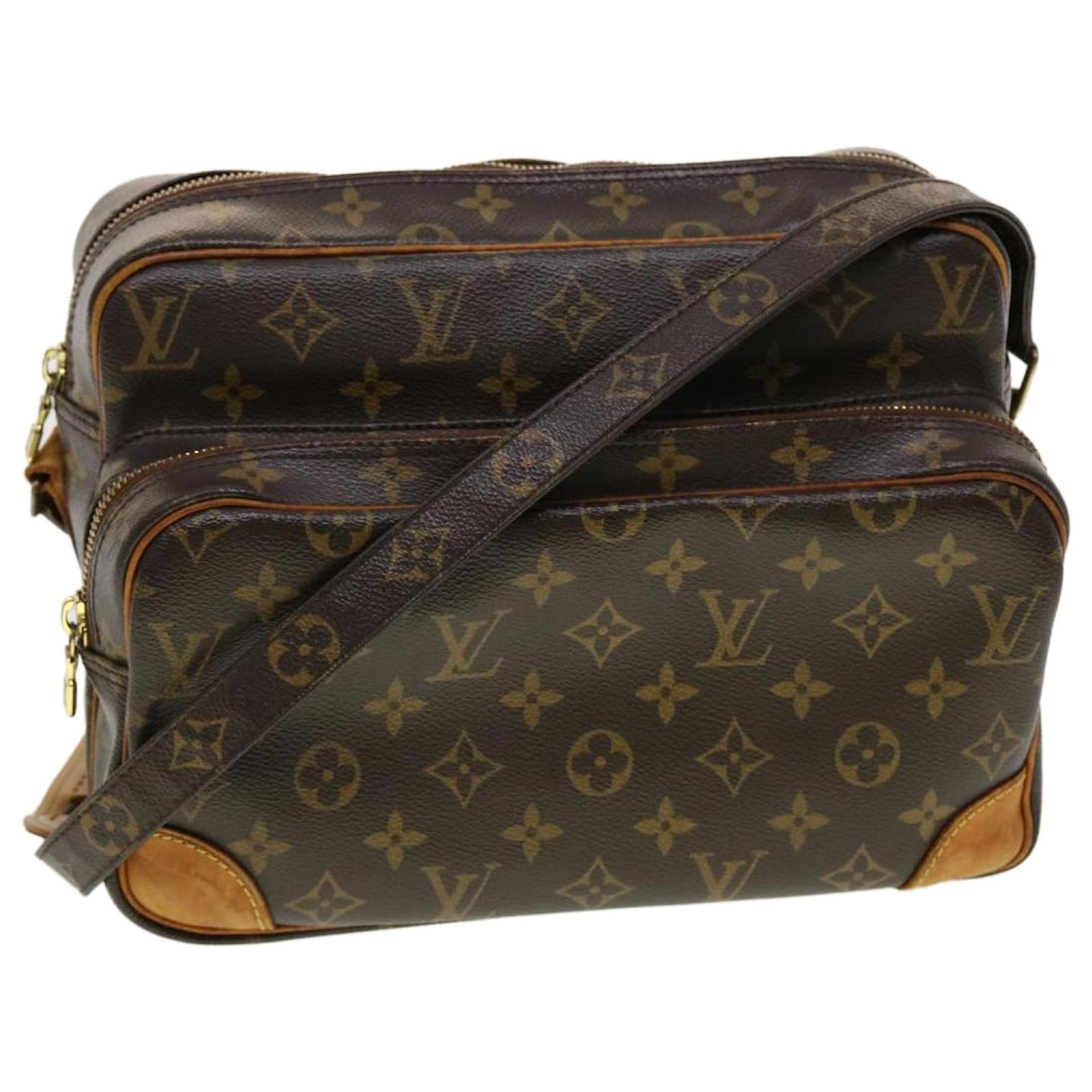 LOUIS VUITTON Monogram Nile Shoulder Bag M45244 LV Auth 41915 Cloth  ref.919995 - Joli Closet