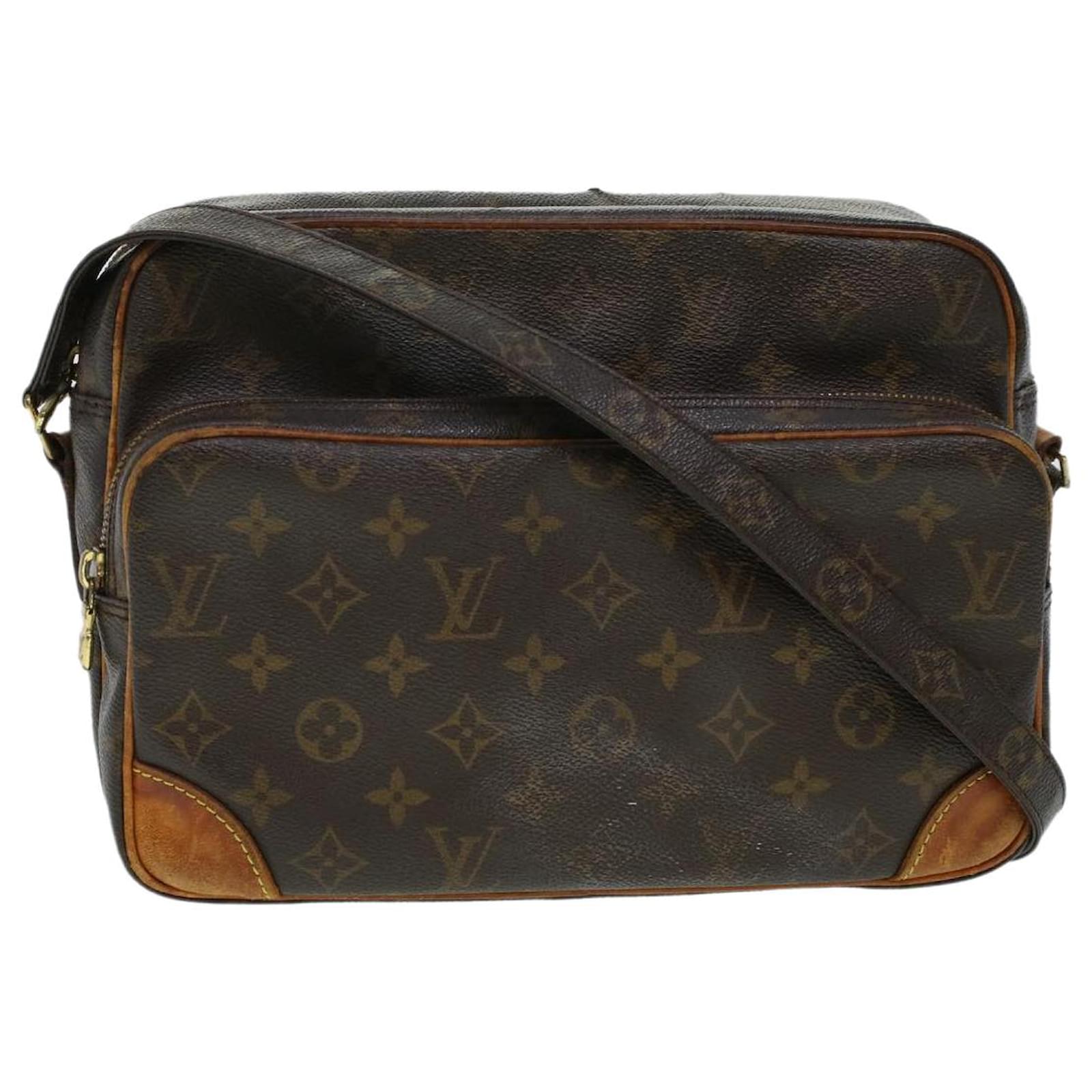 Louis Vuitton, Bags, Auth Louis Vuitton Nile Cross Body Shoulder Bag Purse  Monogram