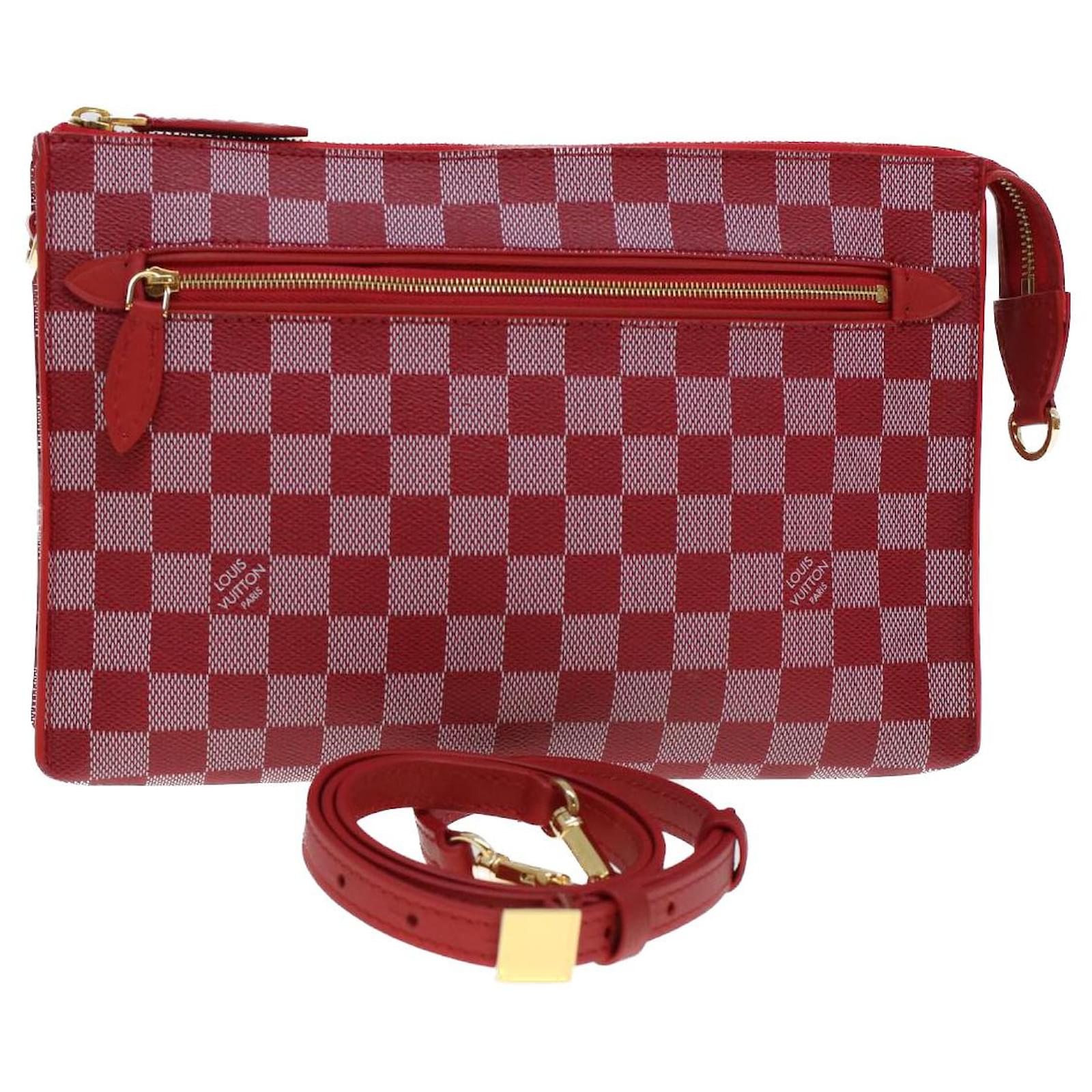 Bags Louis Vuitton de color Rojo