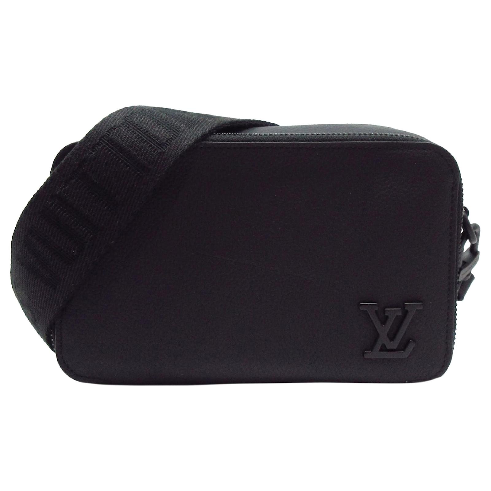 Louis Vuitton Black Alpha Wearable Wallet Louis Vuitton