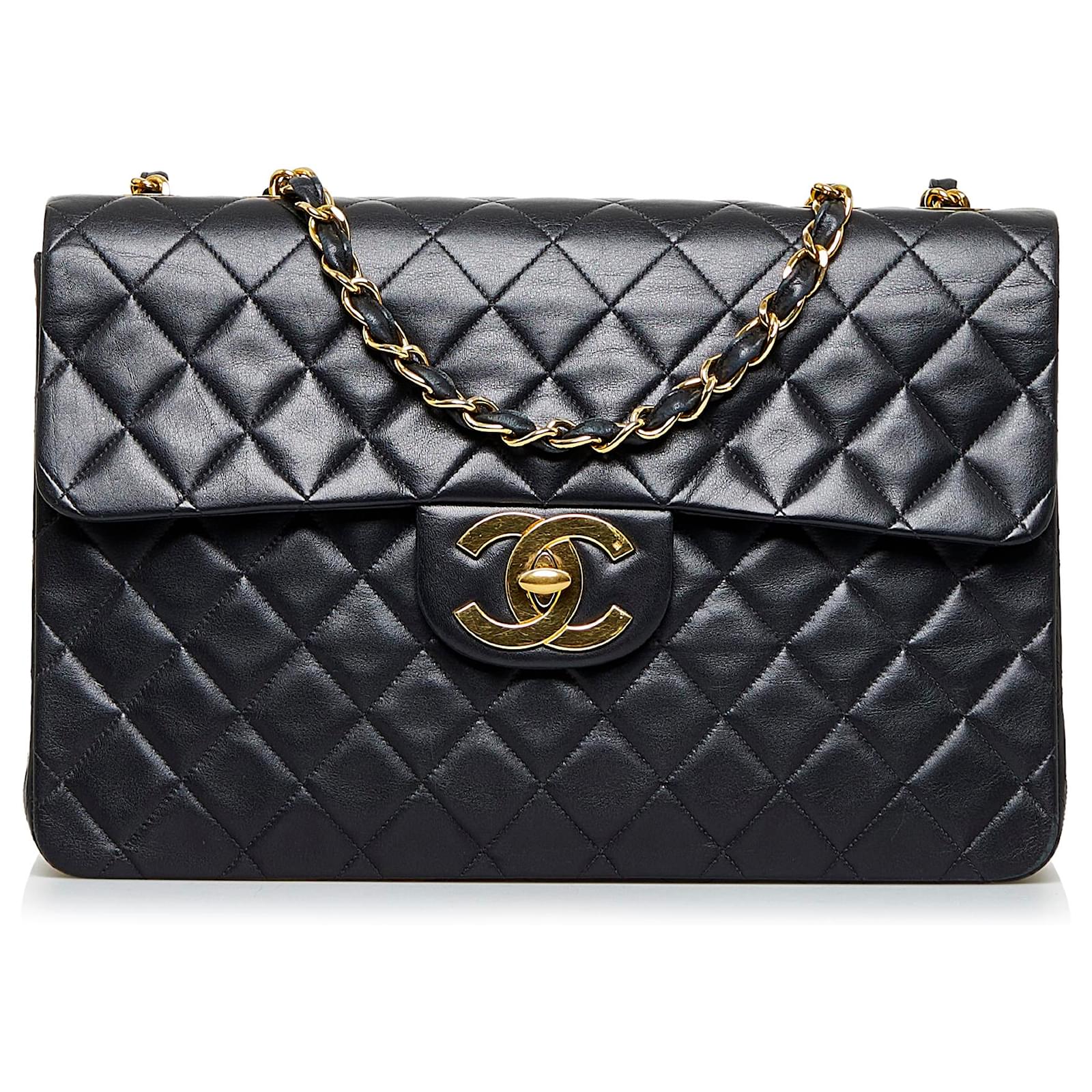 Chanel Black Maxi Classic Lambskin lined Flap Leather ref.920282 - Joli  Closet