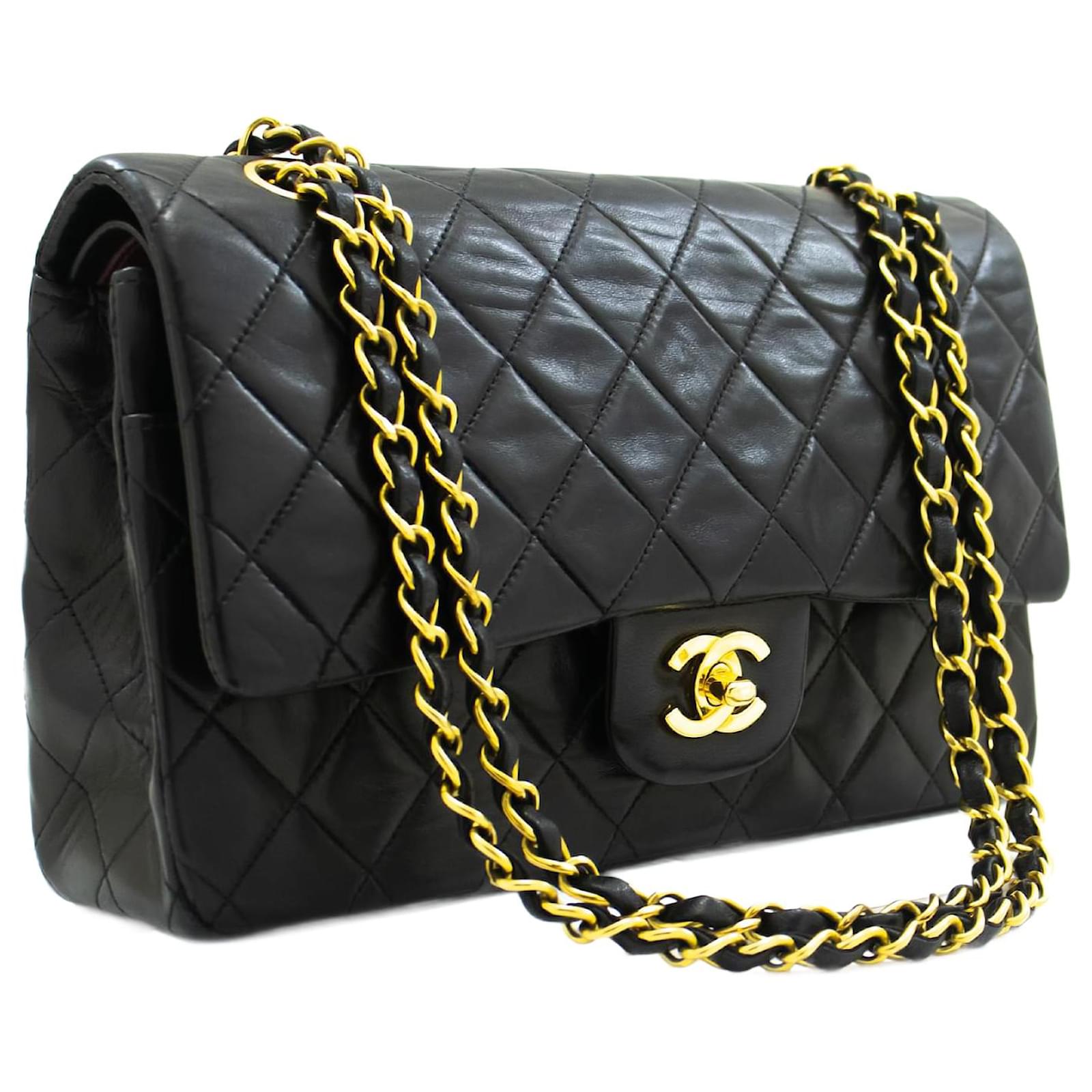 Chanel Classic lined flap 10 Chain Shoulder Bag Black Lambskin Leather  ref.920374 - Joli Closet
