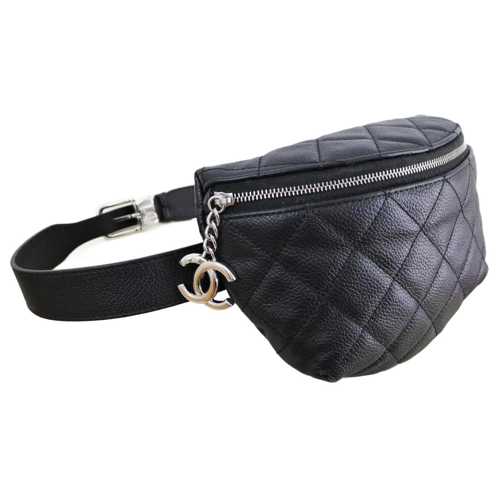 Chanel Handbags Black Leather ref.920562 - Joli Closet