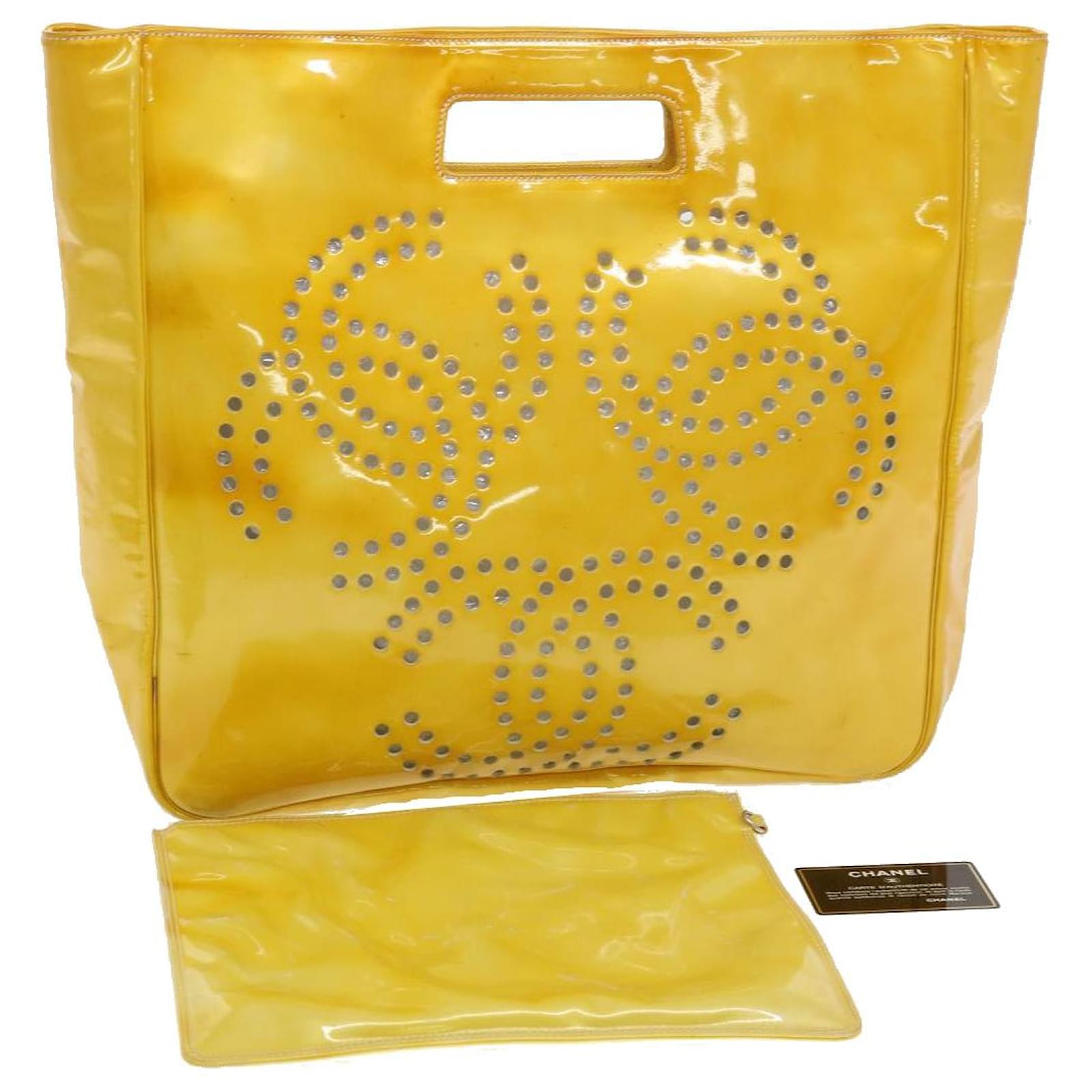 CHANEL Hand Bag Patent leather Yellow CC Auth am4336 ref.922298