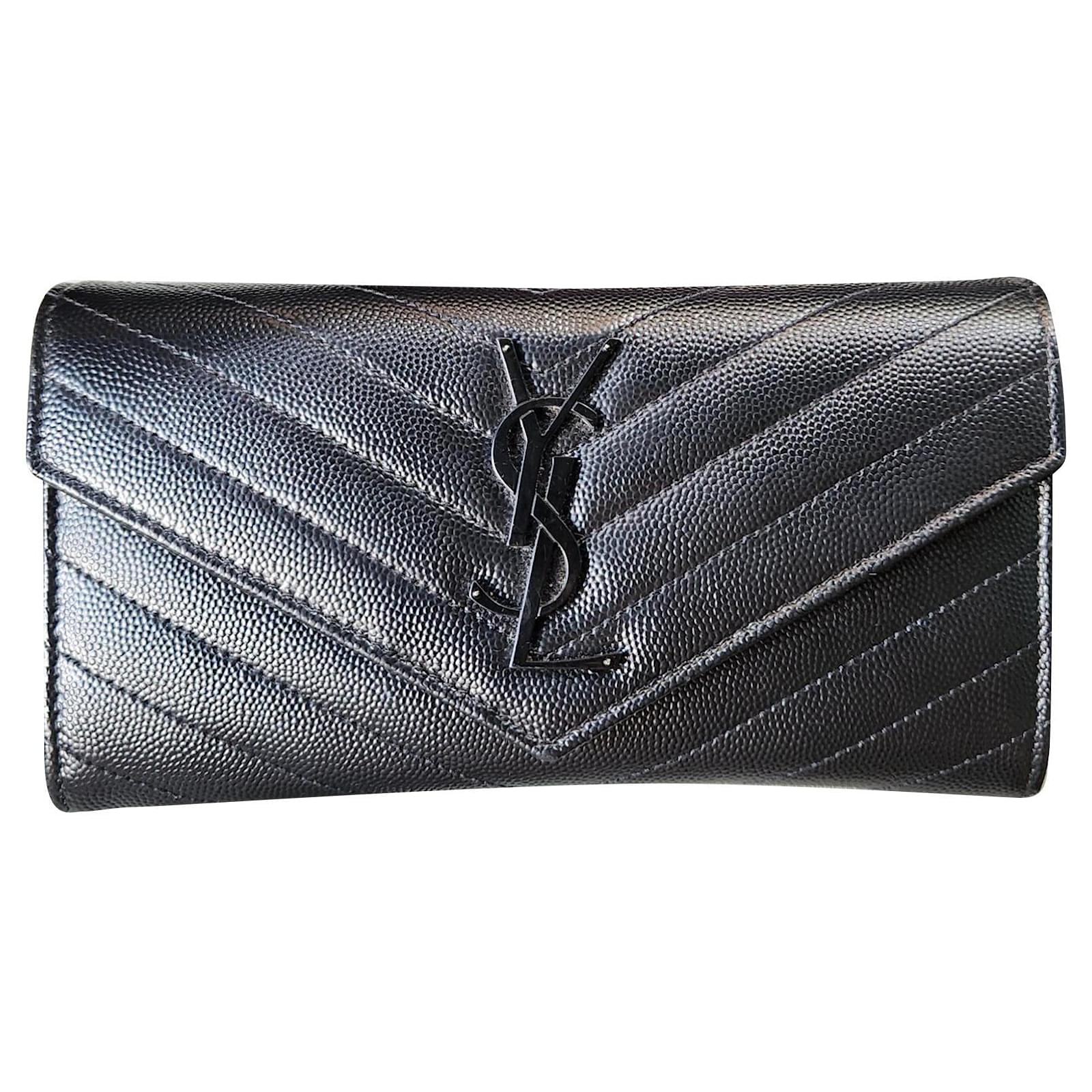 YSL grain wallet  Yves saint laurent bags, Ysl wallet, Wallet