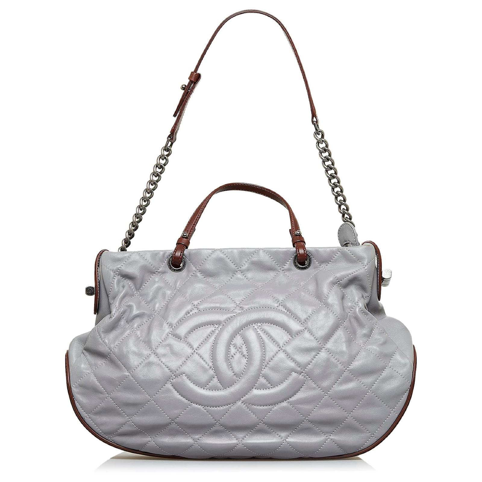 Chanel Gray Country Chic Leather Satchel Grey ref.923188 - Joli Closet