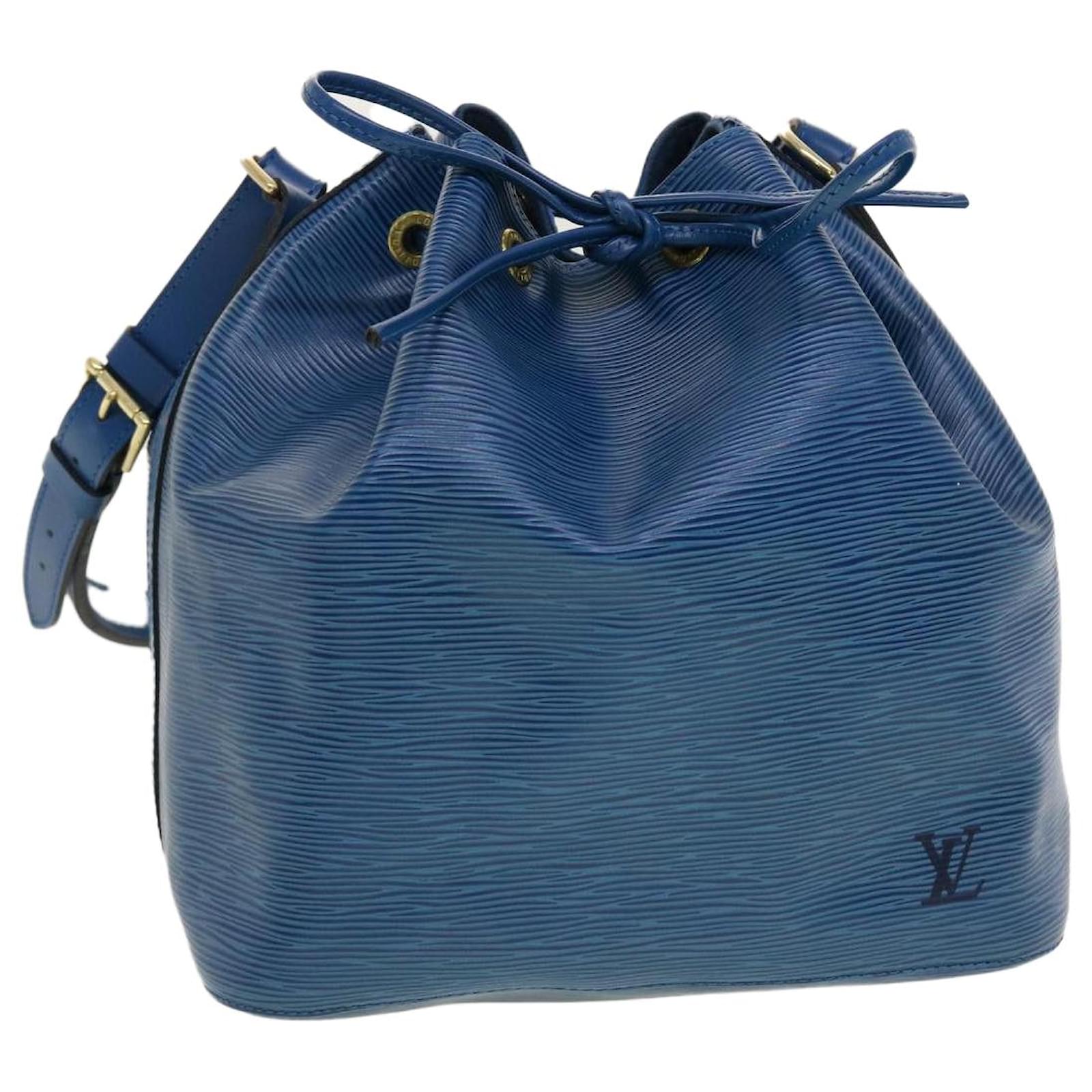 LOUIS VUITTON Epi Petit Noe Shoulder Bag Blue M44105 LV Auth yk6917 Leather  ref.923346 - Joli Closet