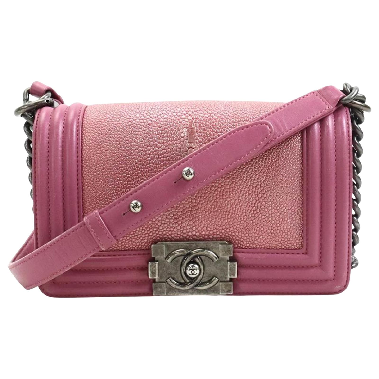 Chanel boy online rosa