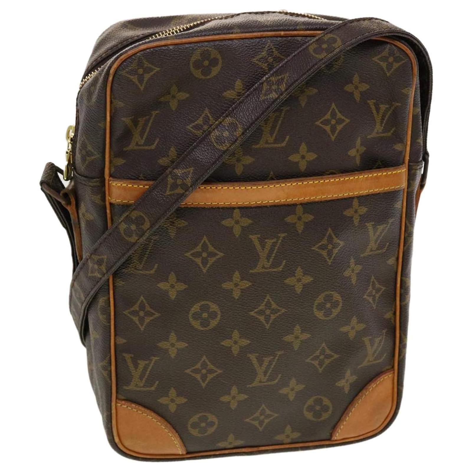Authentic Louis Vuitton Monogram Danube MM Shoulder Cross Bag Old