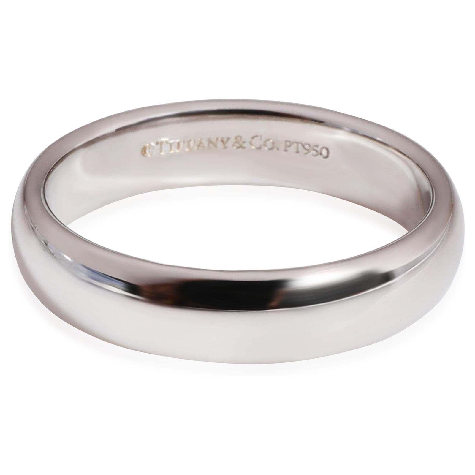 TIFFANY & CO. Tiffany Forever Wedding Band in Platinum Silvery Metallic  Metal ref.926605 - Joli Closet