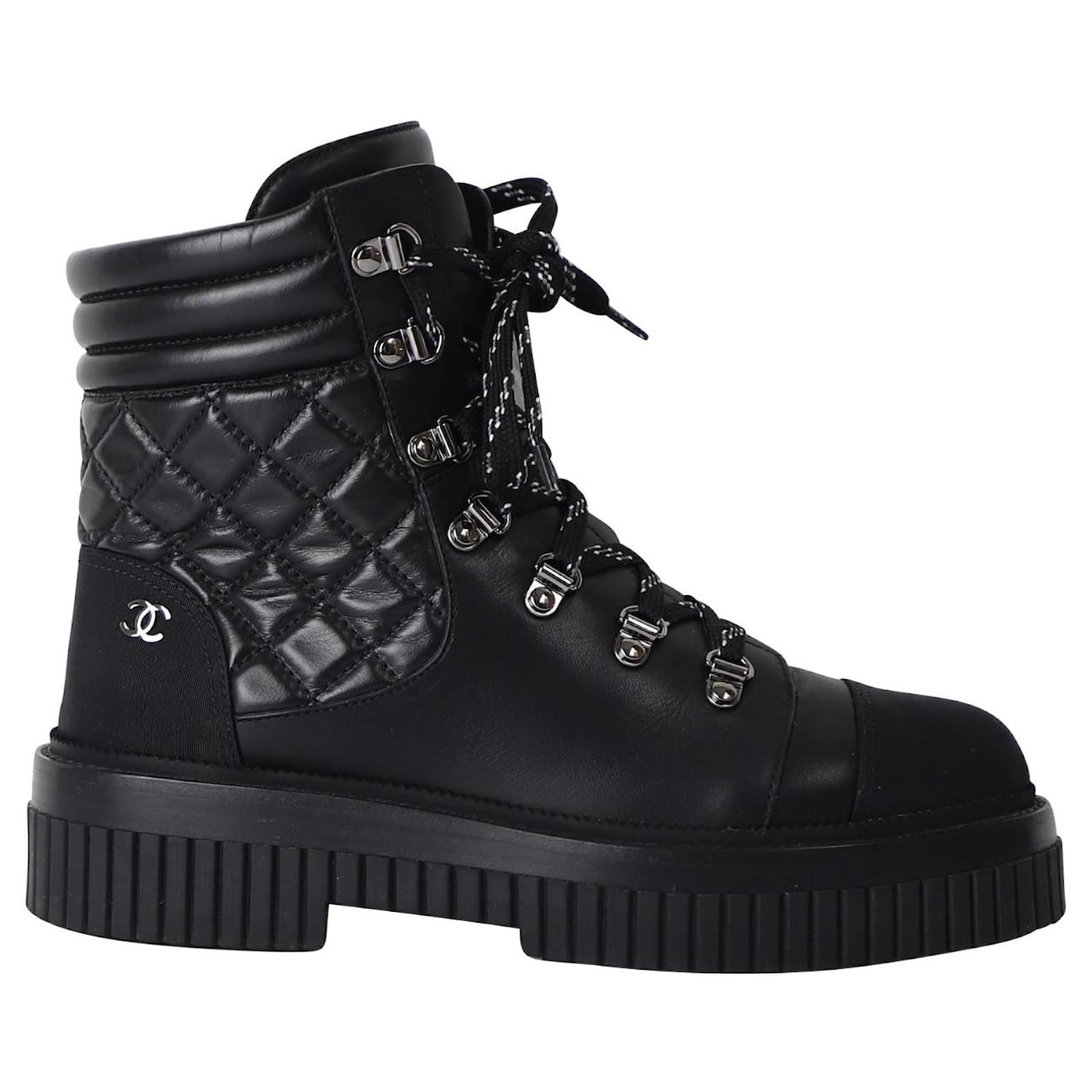 Chanel Interlocking CC Logo Leather Combat Boots - Black Boots, Shoes -  CHA901518