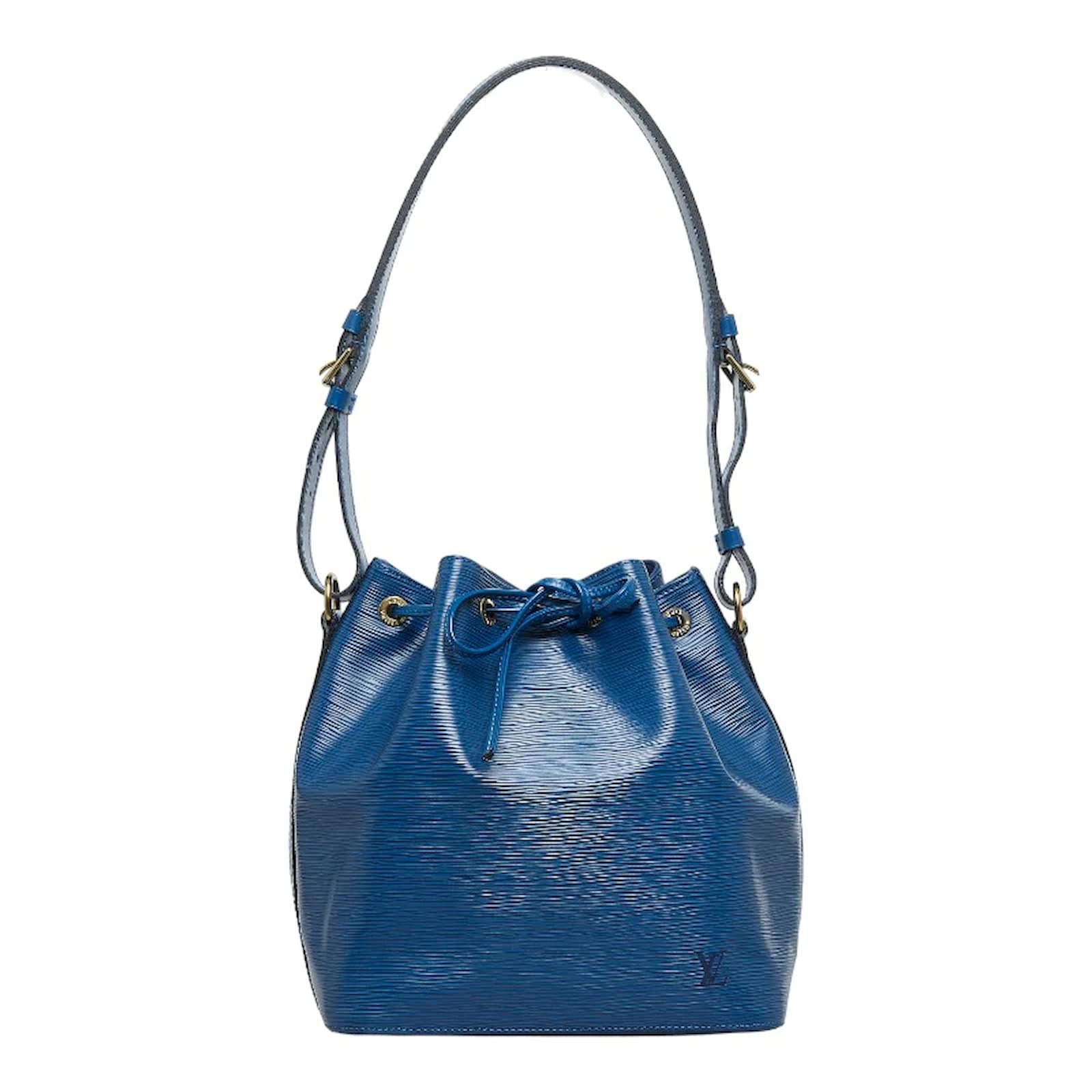 Louis Vuitton Epi Petit Noe Bucket Bag in 2023