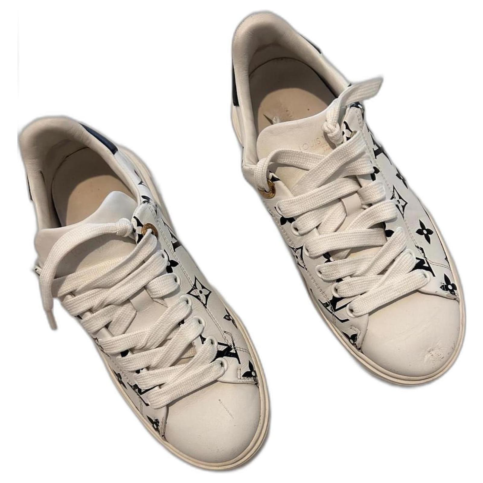 Louis Vuitton Sneakers White Leather ref.934295 - Joli Closet