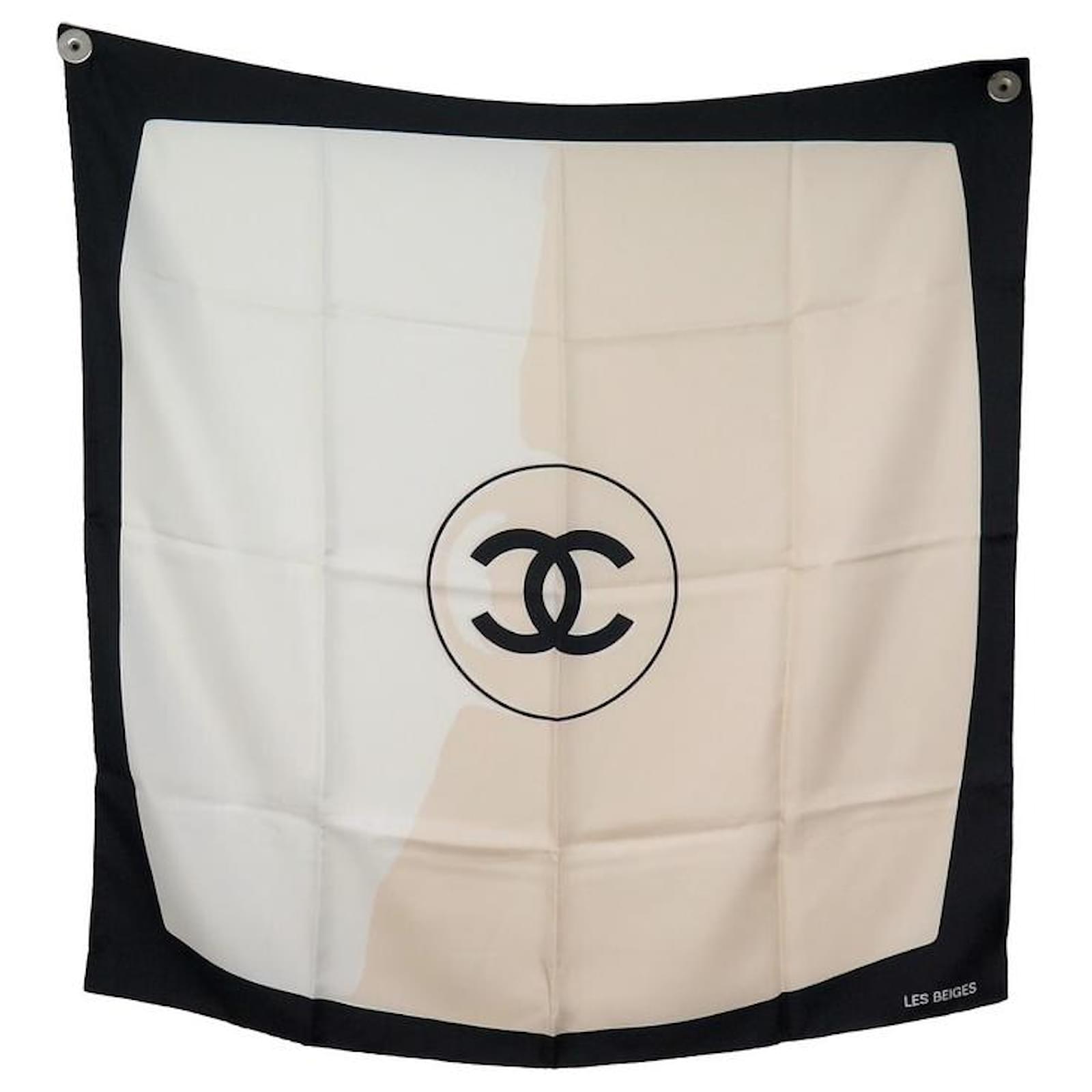 Black White CC LOGO CHANEL SOFT BLANKET THROW for Sale in Macomb, MI -  OfferUp