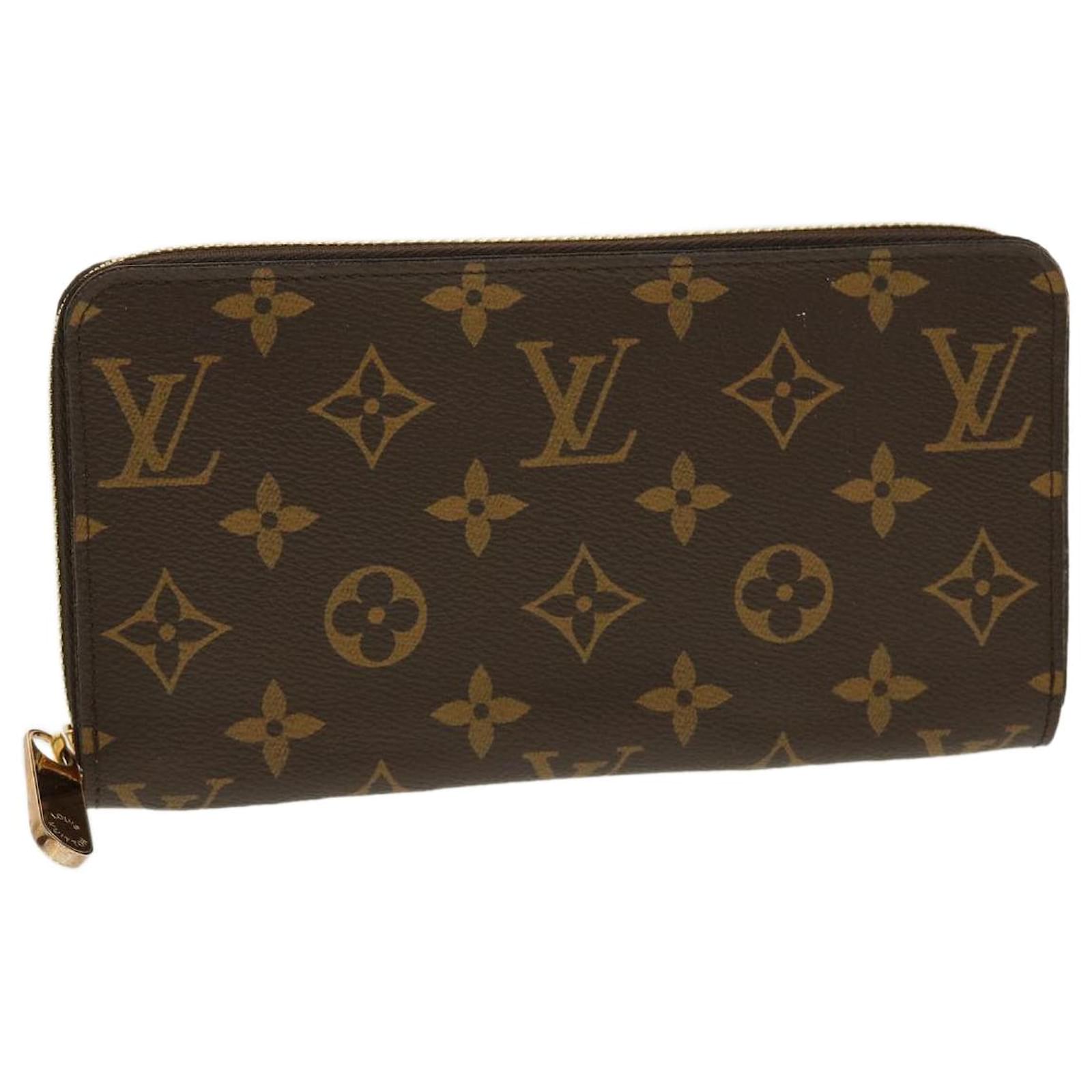 Shop Louis Vuitton Zippy Wallet (M42616) by Alliciant