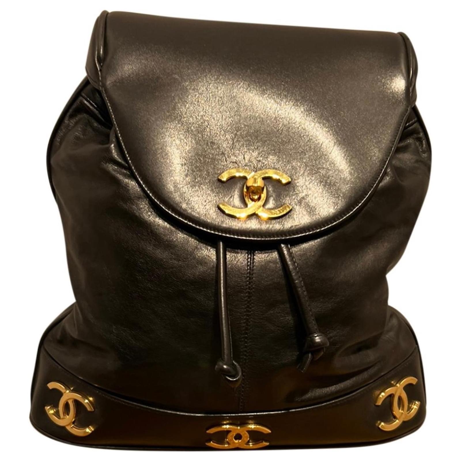 Chanel Backpacks Black Gold hardware Lambskin ref.934794 - Joli Closet
