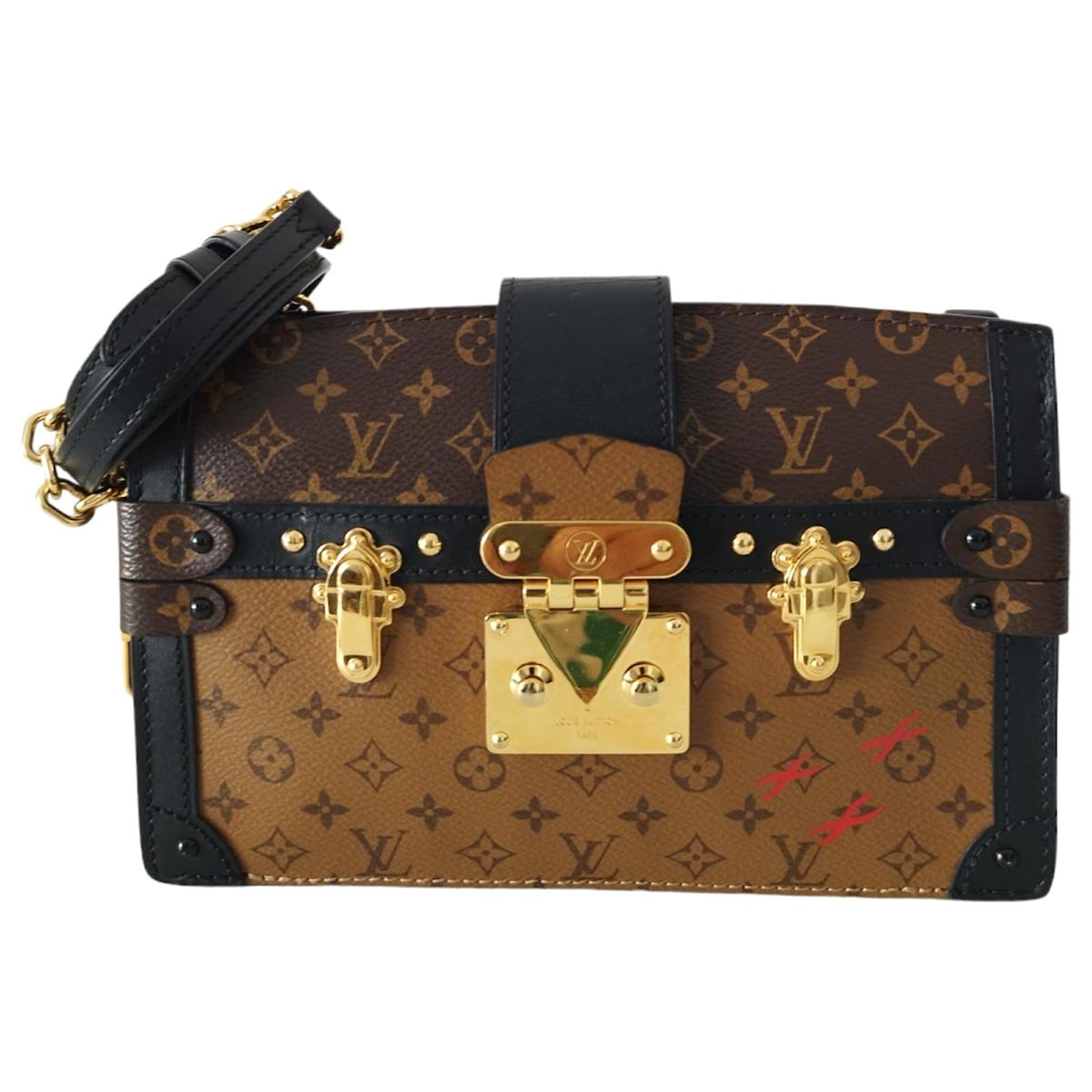 Louis Vuitton Trunk Pochette bag in monogram canvas and Reverse monogram  canvas. Brown Cloth ref.935566 - Joli Closet
