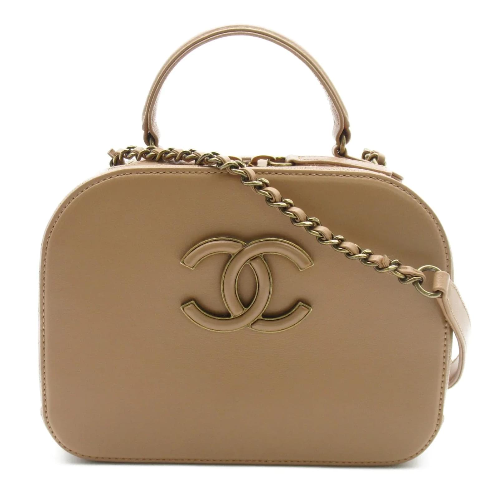 Chanel Coco Curve Vanity Case Bag Beige Leather Pony-style calfskin  ref.935610 - Joli Closet