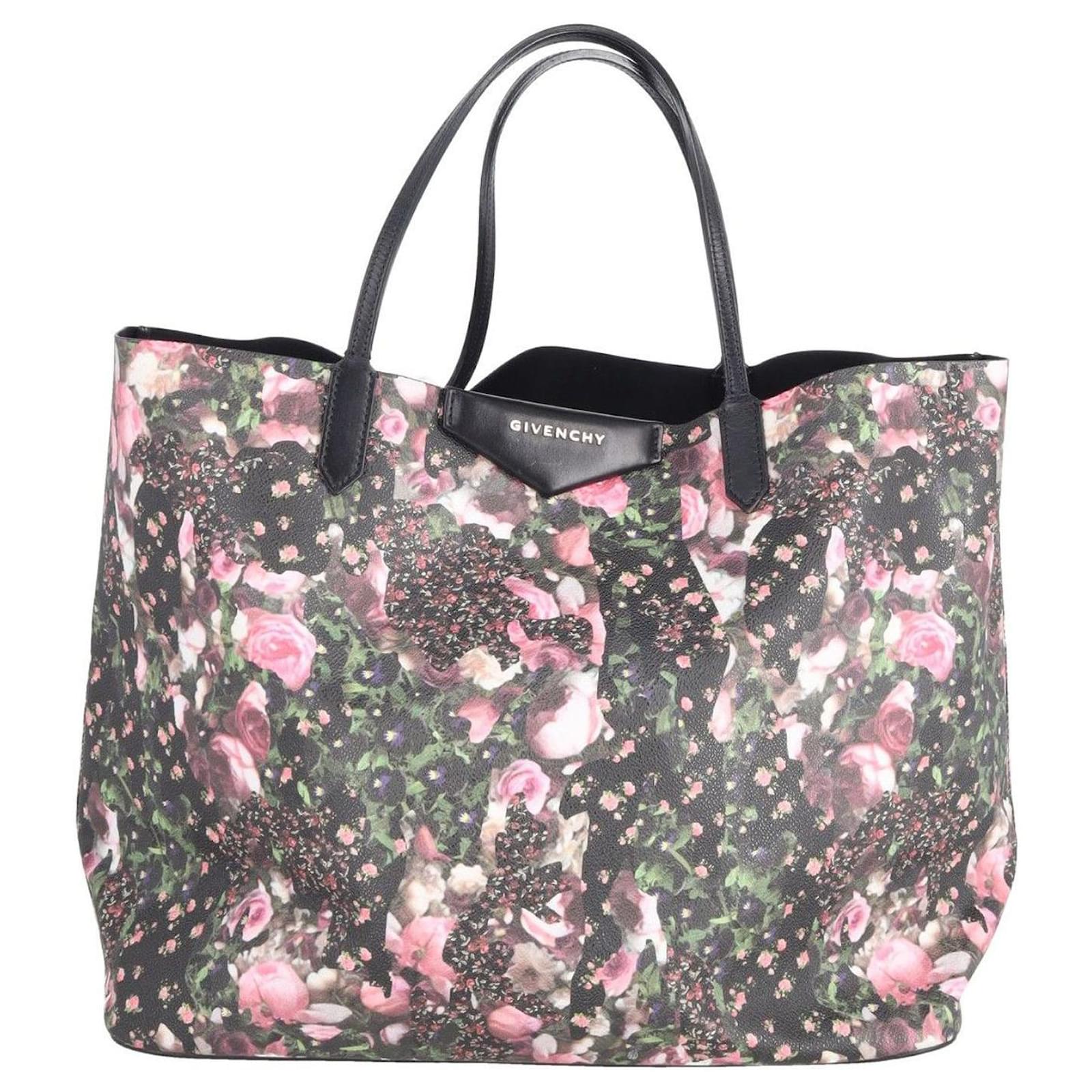 Givenchy Antigona Large Floral Print Shopper Bag in Multicolor Coated  Canvas Multiple colors Cloth ref.936046 - Joli Closet