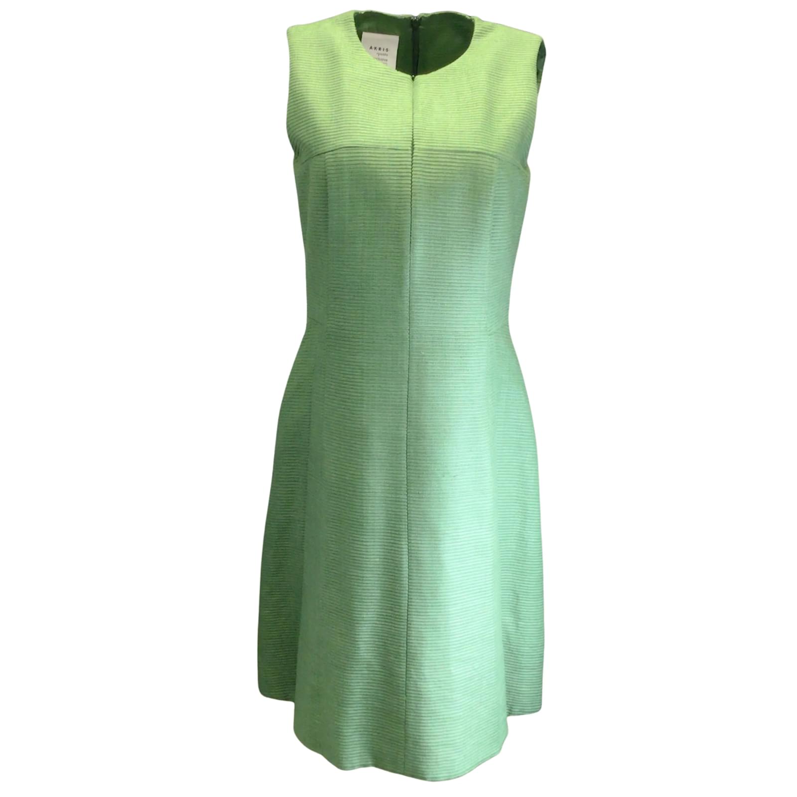 Akris Punto Green Sleeveless Textured Silk Dress ref.JC937301 (Sold) - Joli Closet Akris Punto Green Sleeveless Textured Silk Dress ref.JC937301 (Sold) - Joli Closet