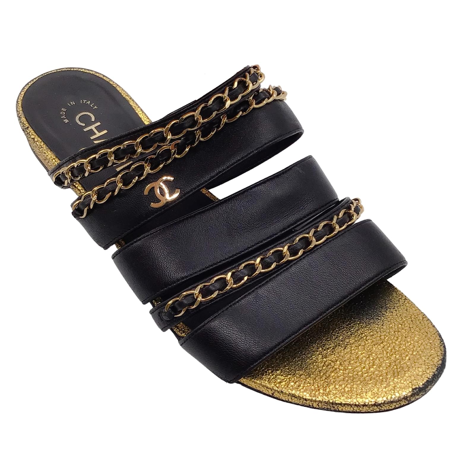 Chanel black / Gold CC Logo Chain Detail Leather Flat Sandals ref.938415 -  Joli Closet