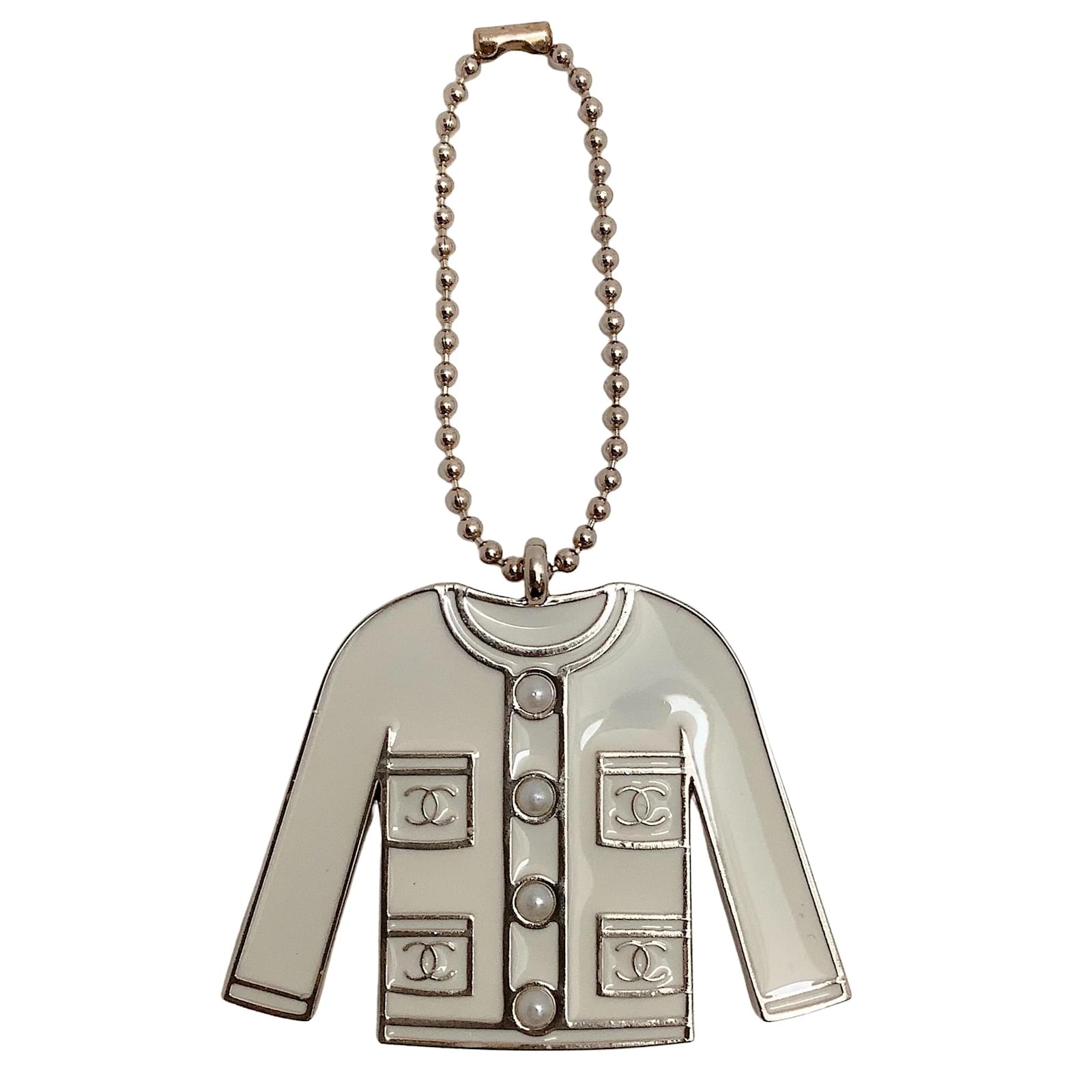 Chanel Ivory Pearl Button Cardigan Bag Charm Cream Metal ref.939486 - Joli  Closet