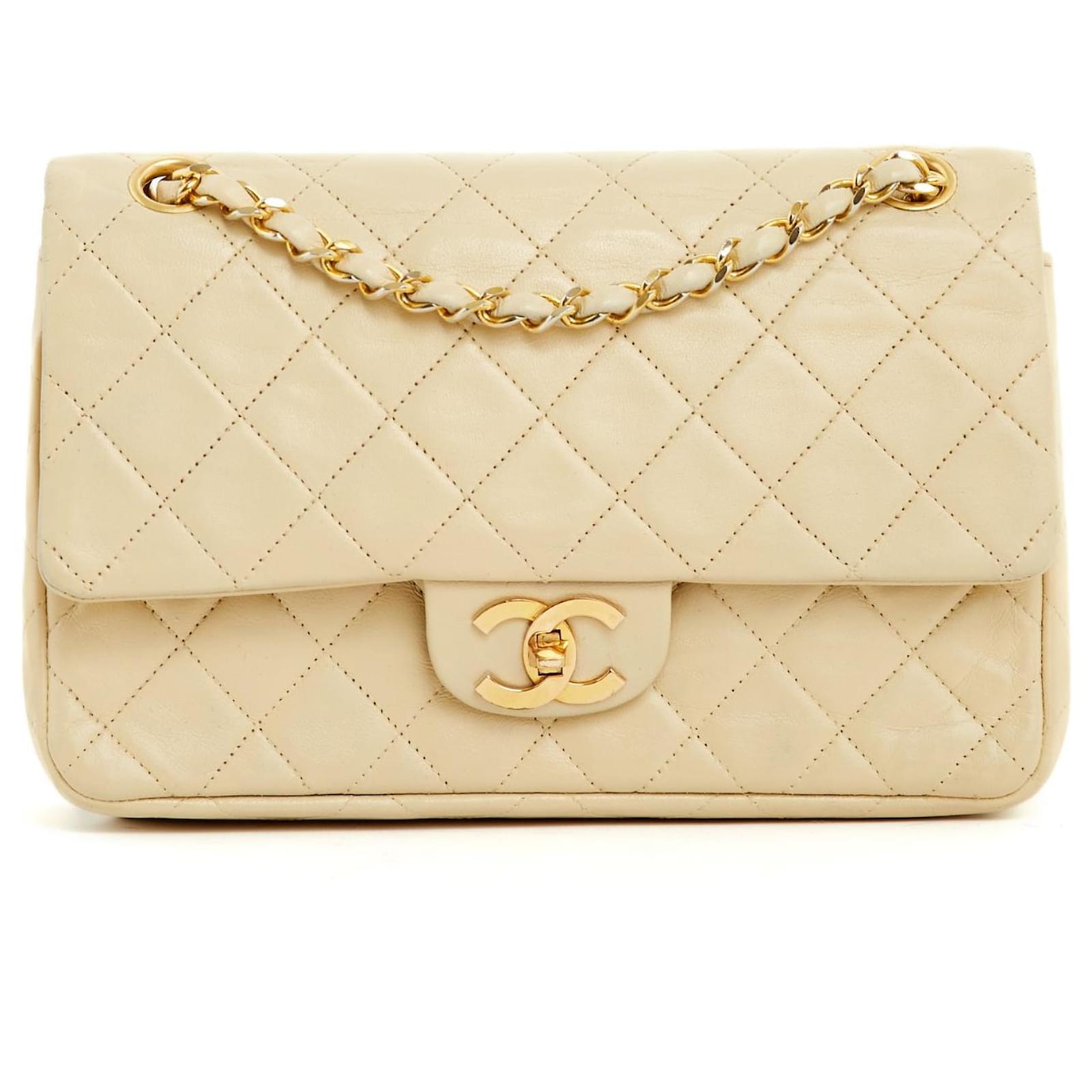 Chanel Classic Bag Timeless Bag lined flap vanilla vintage Cream Leather  ref.940120 - Joli Closet