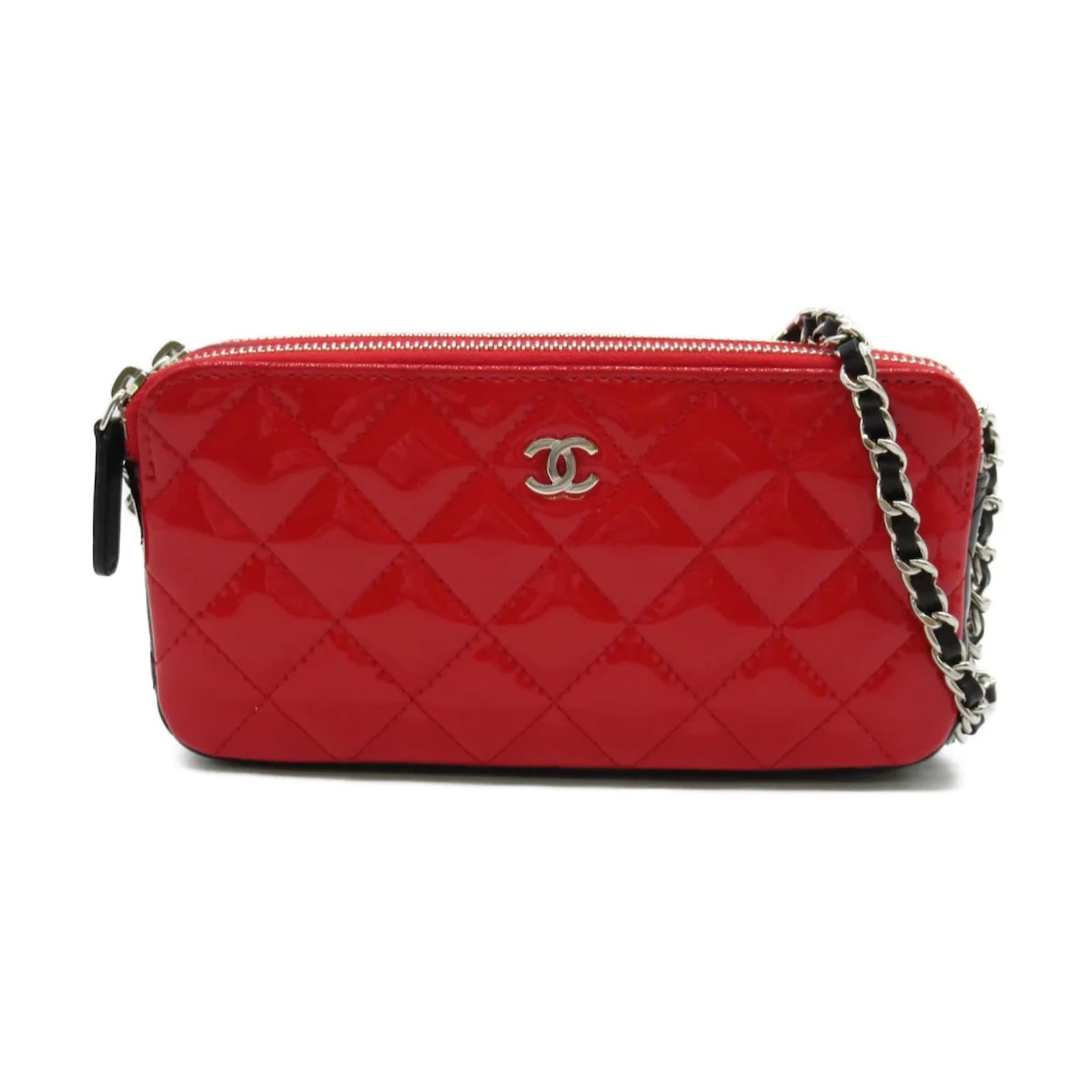 Chanel CC Quilted Patent Leather lined Zip Wallet on Chain A82527