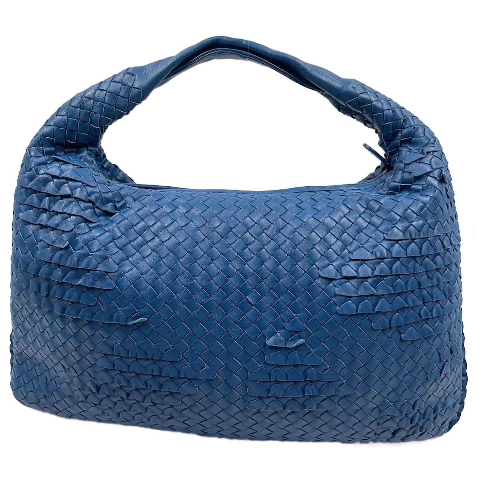 Bottega Veneta Blue Leather Large Veneta ref.942174 - Joli Closet