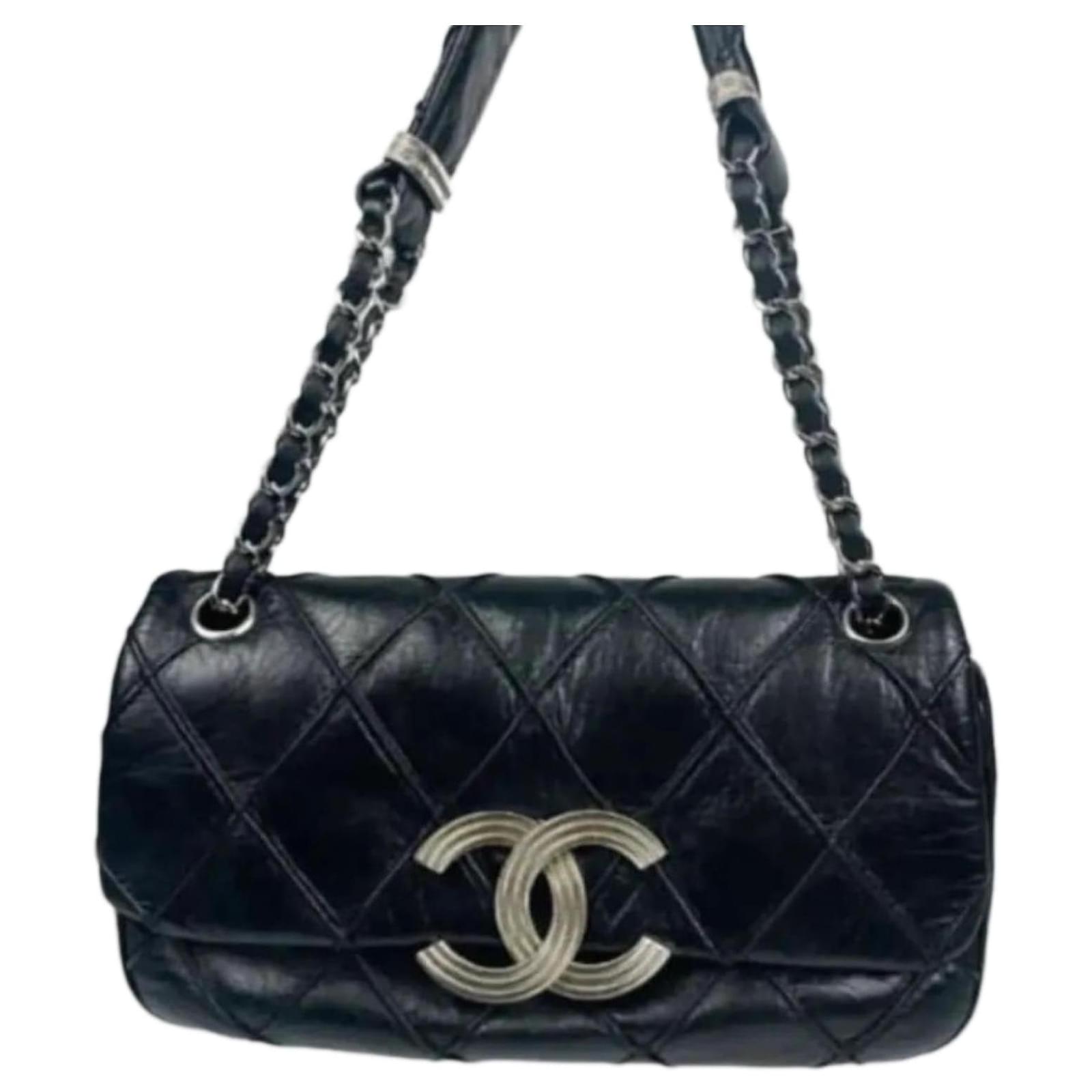 Chanel Handbags Black Leather ref.943290 - Joli Closet