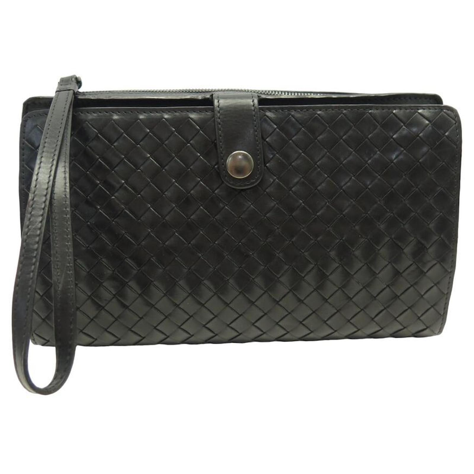 Black pouch - Bottega Veneta