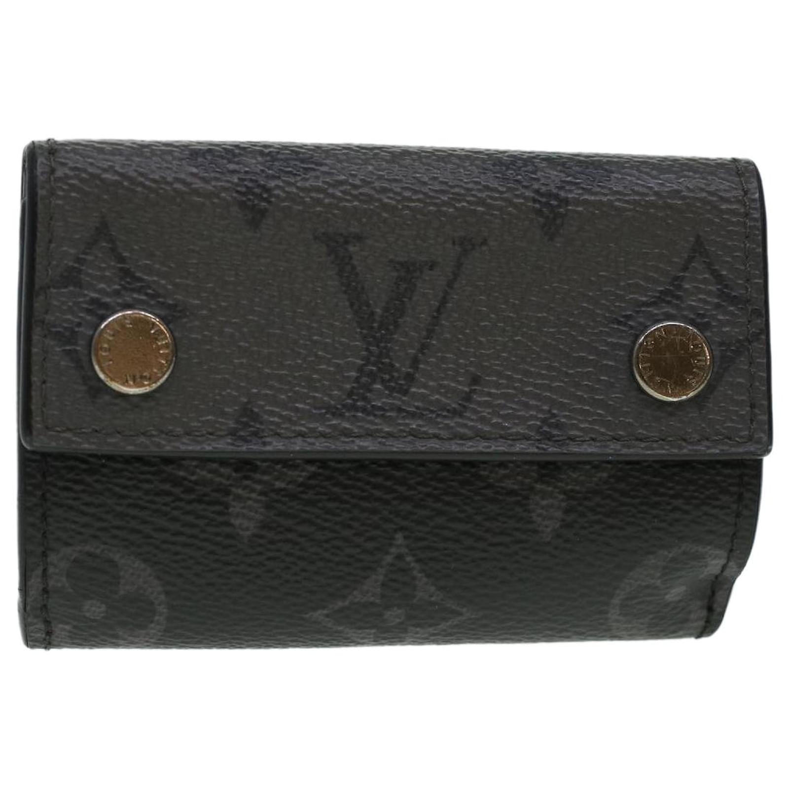 Louis Vuitton Discovery Compact Wallet Monogram Eclipse Reverse Gray